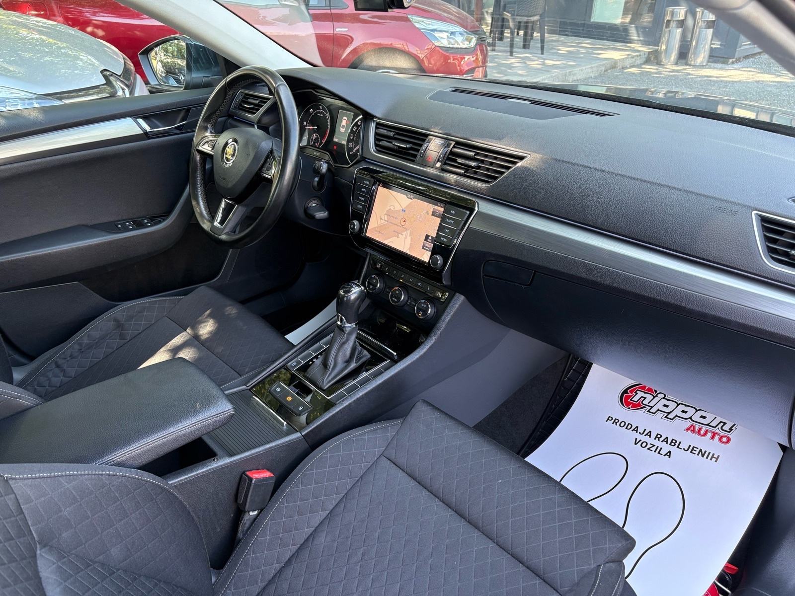 Škoda Superb 1,6 TDI DSG REG:02/2027 - NAVI - KLIMA - AUTOKREDIT, fotografija 18