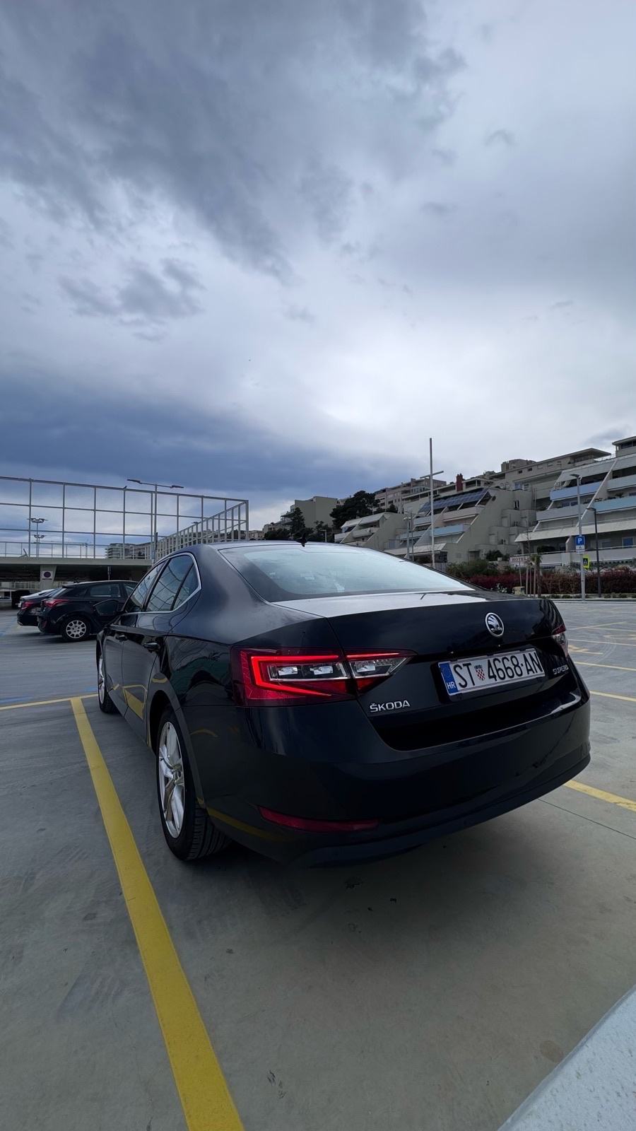Škoda Superb 1,6 TDI, fotografija 3