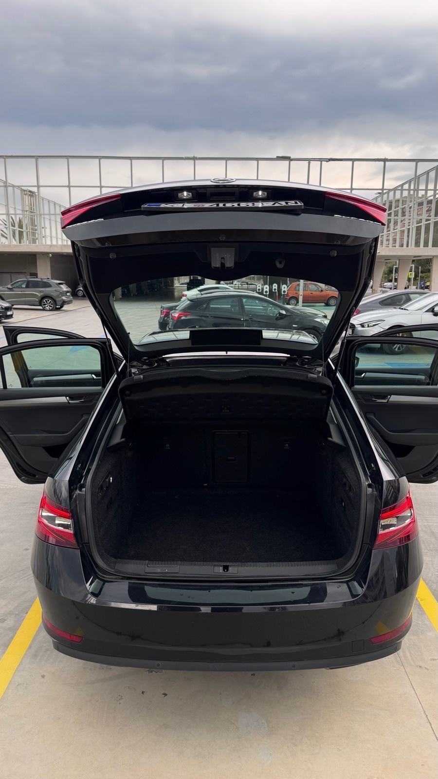 Škoda Superb 1,6 TDI, fotografija 14