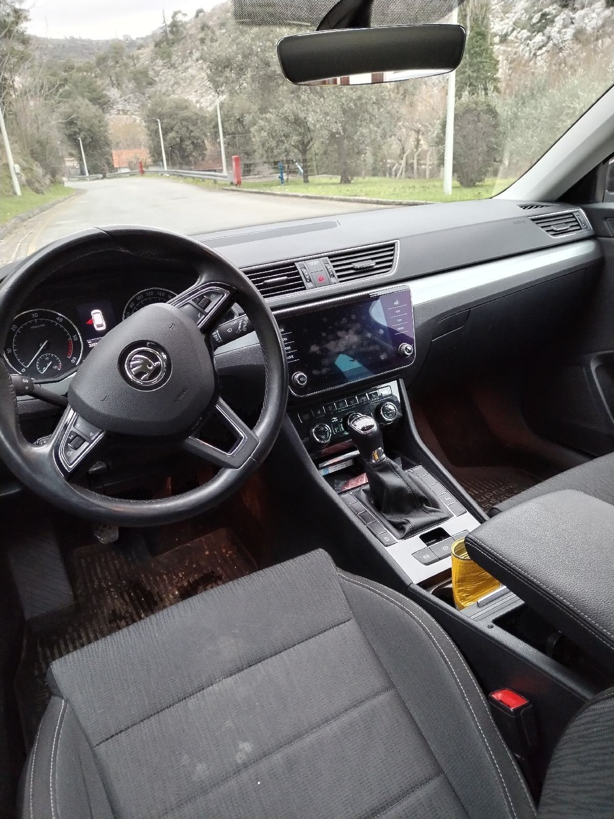 Škoda Superb 1,6 TDI, fotografija 2
