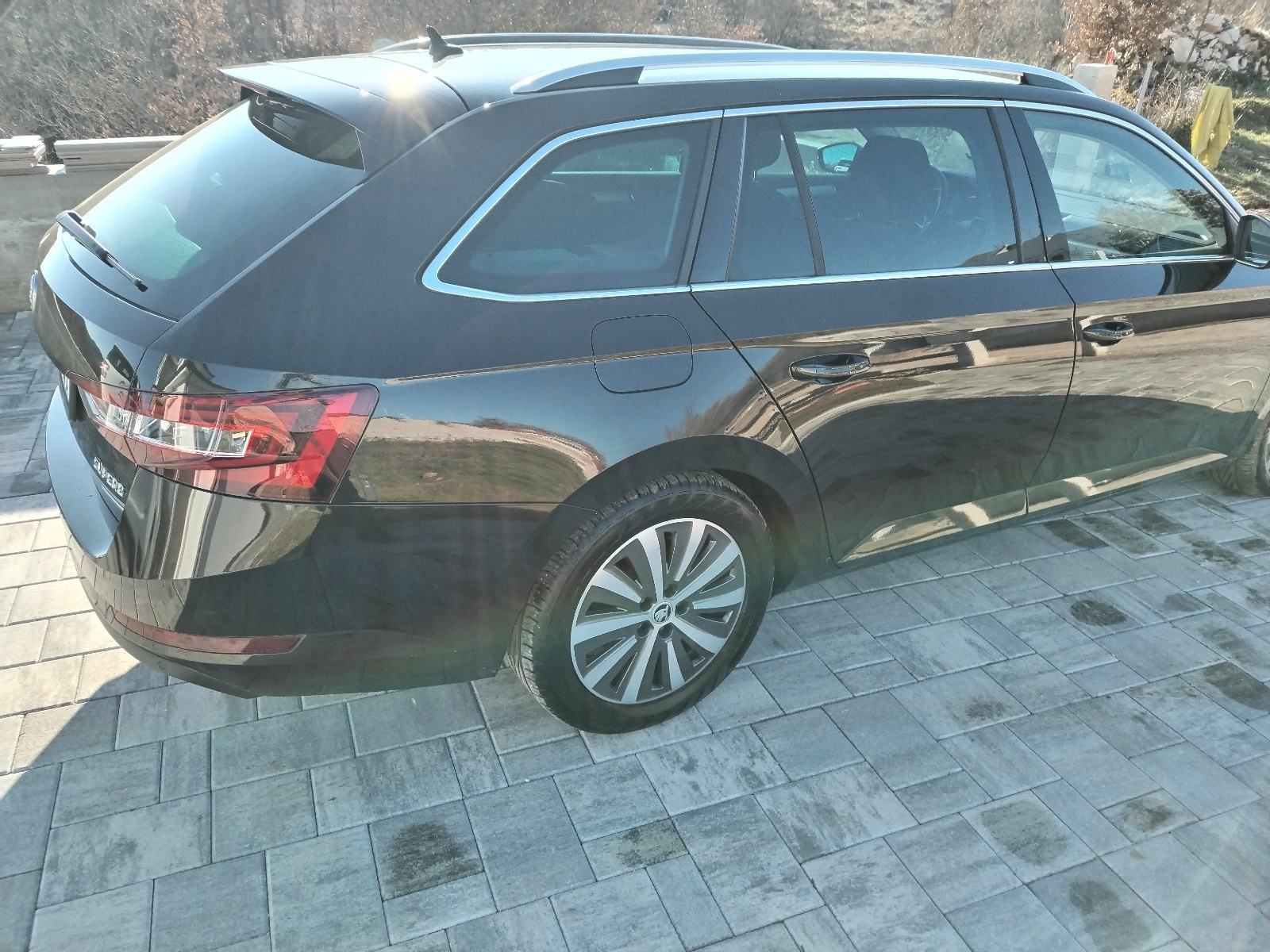 Škoda Superb 1,6 TDI, fotografija 8