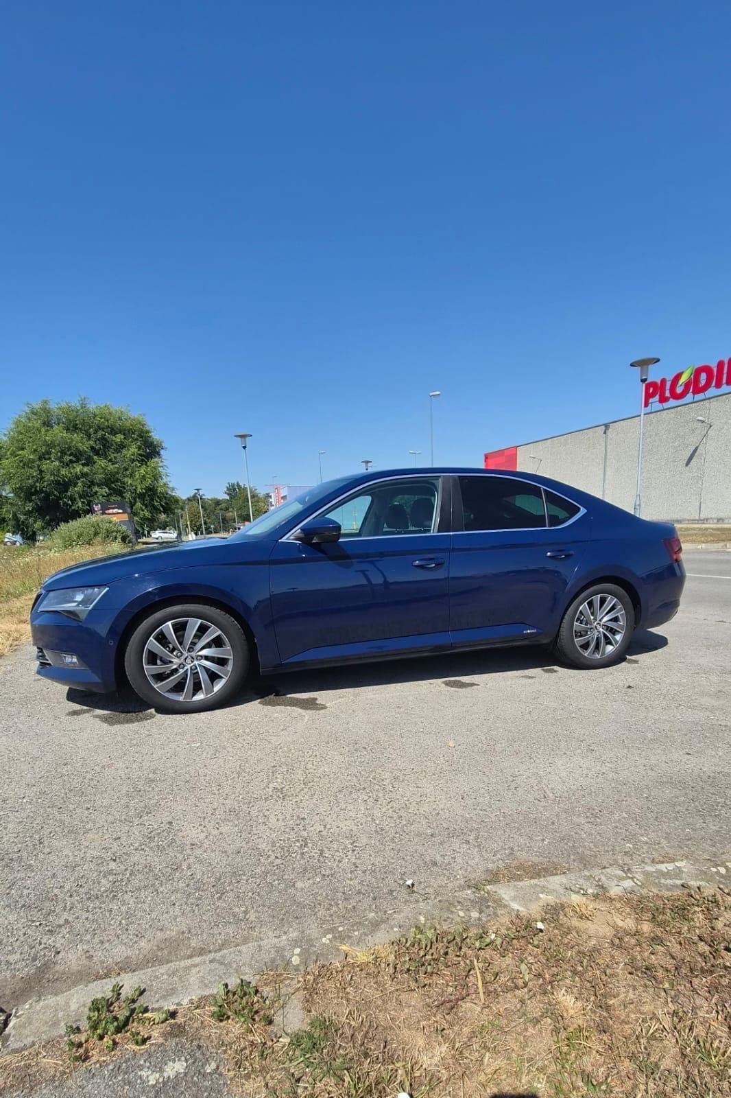 Škoda Superb 1,6 TDI, fotografija 3