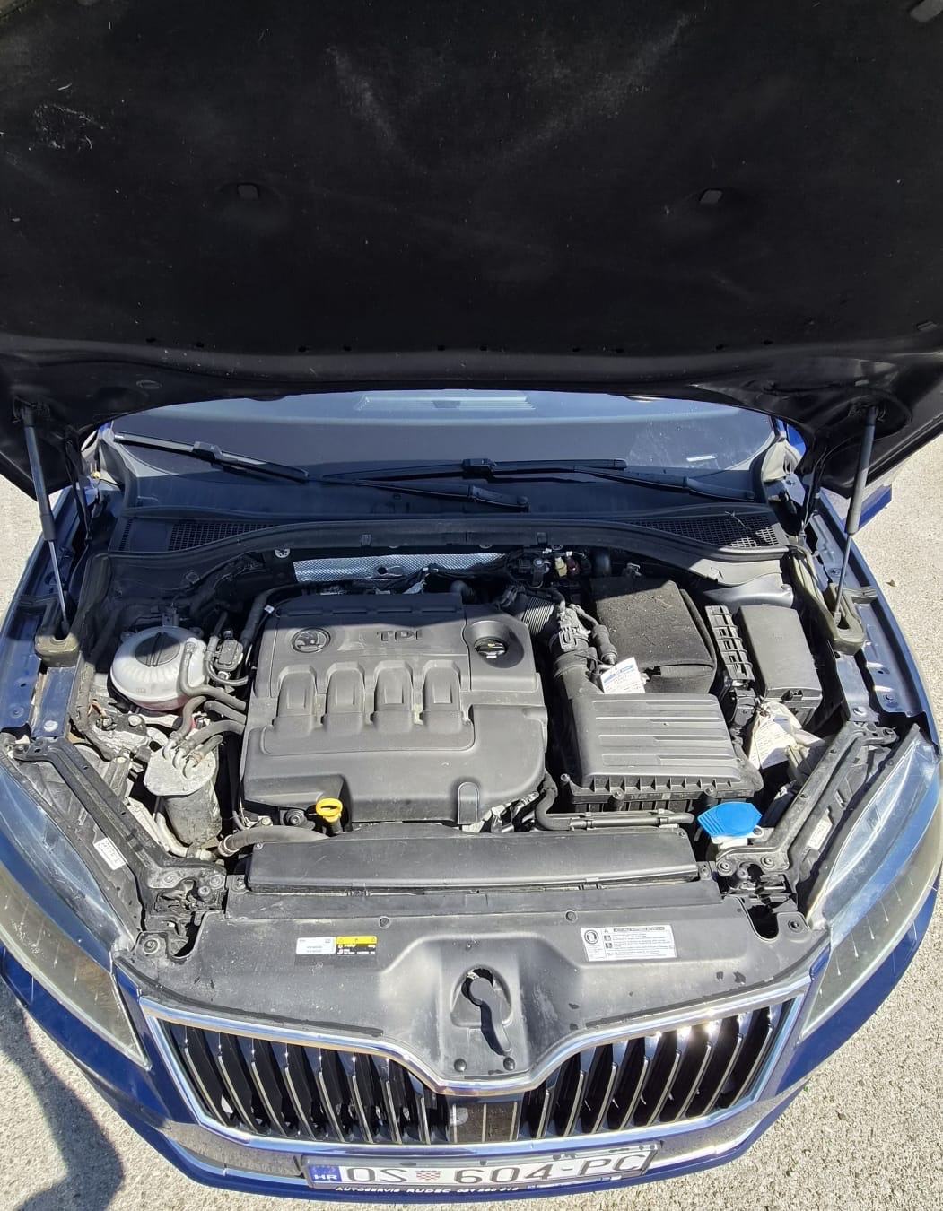 Škoda Superb 1,6 TDI, fotografija 4