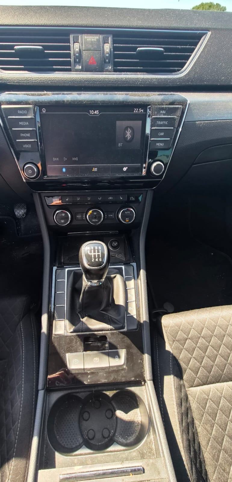 Škoda Superb 1,6 TDI, fotografija 8