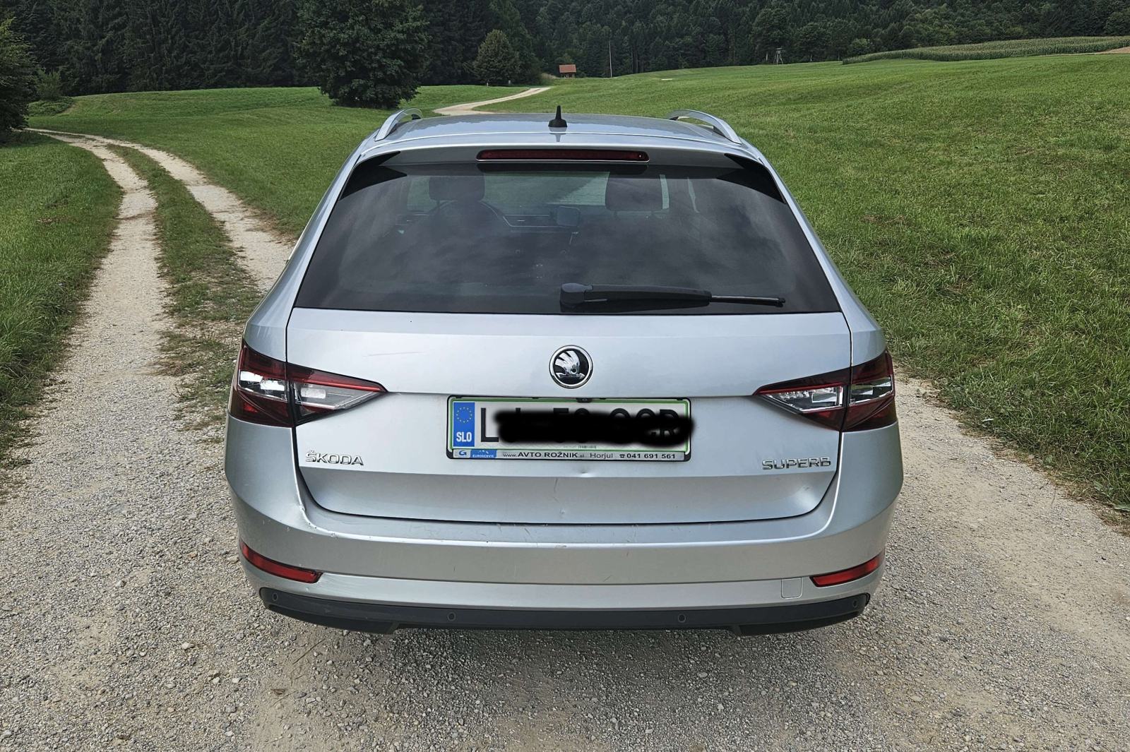 Škoda Superb 1,6 TDI, fotografija 6