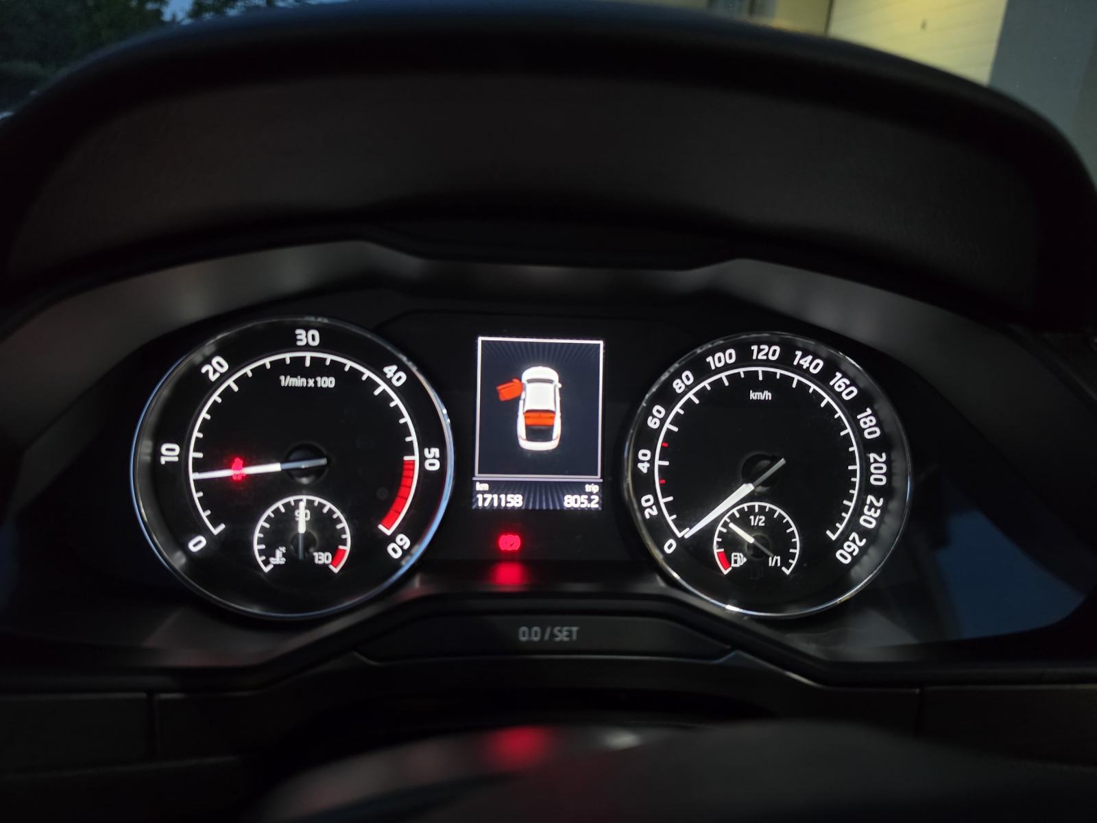 Škoda Superb 1,6 TDI, fotografija 17