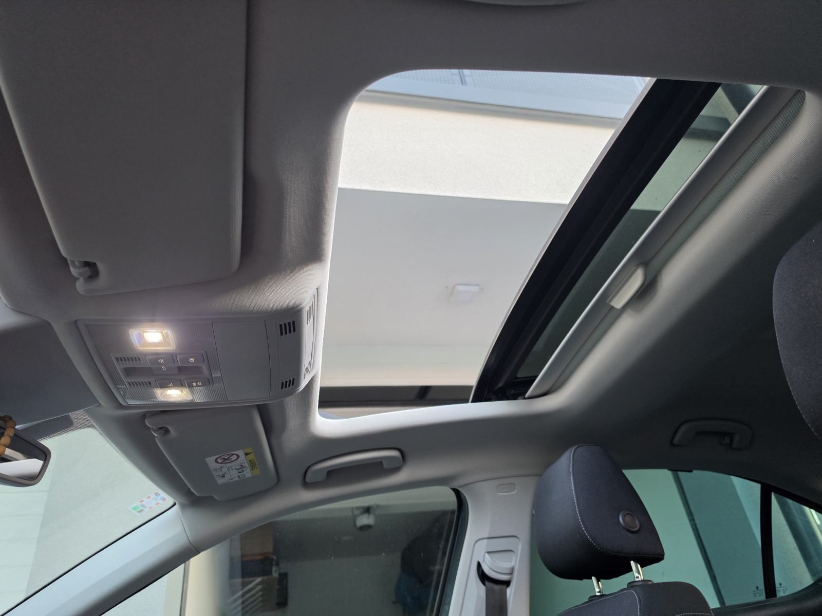 Škoda Superb 1,6 TDI, fotografija 9