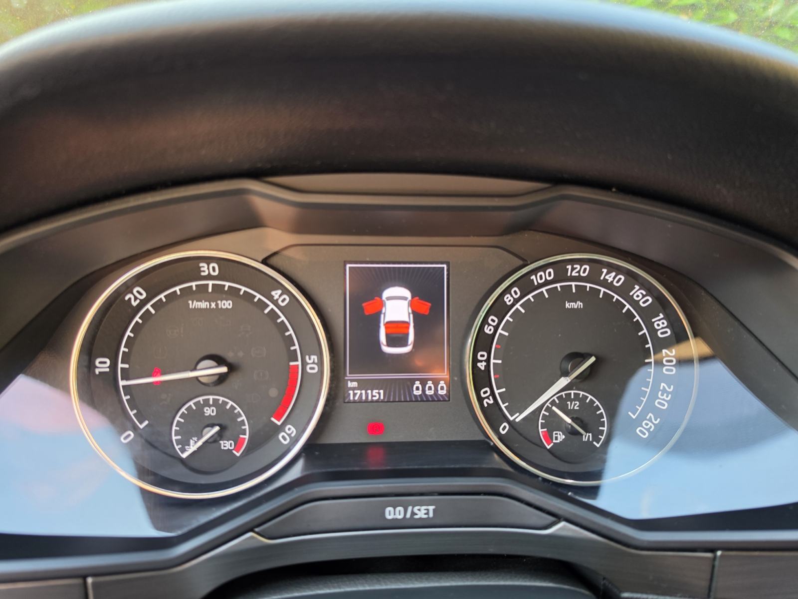 Škoda Superb 1,6 TDI, fotografija 7