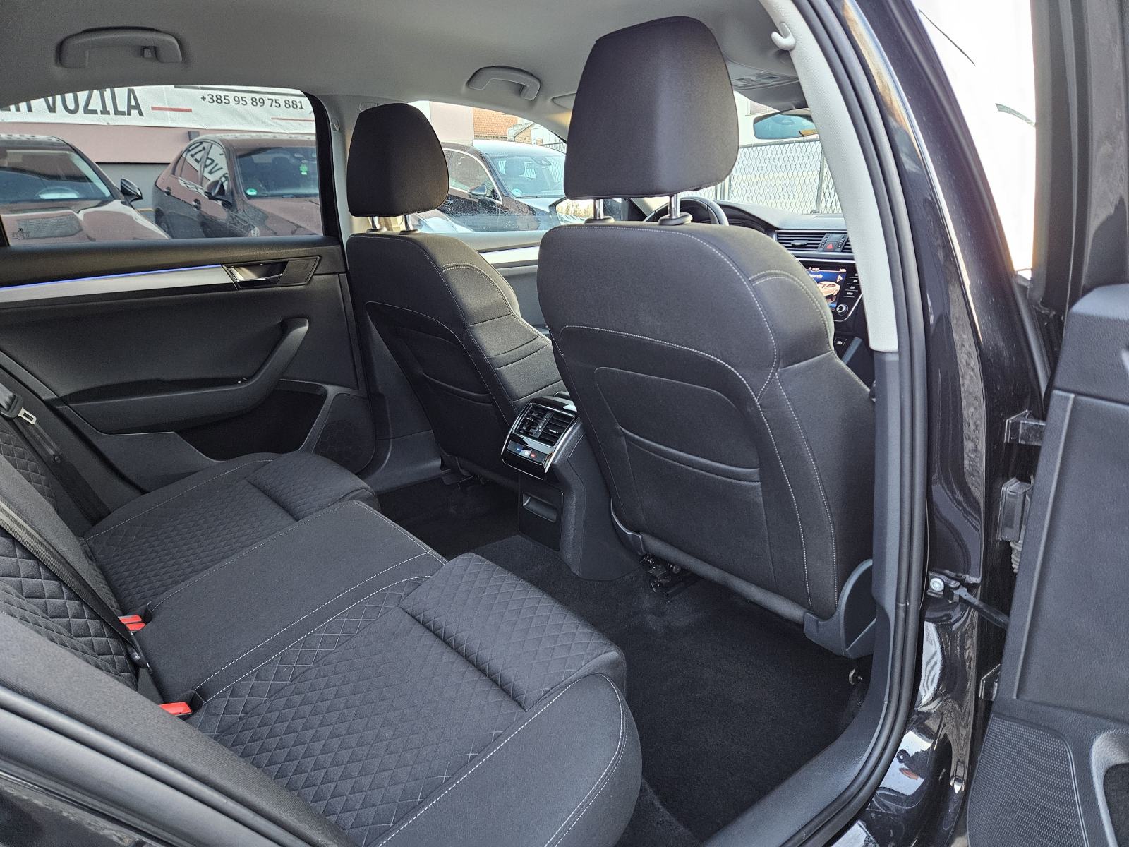 Škoda Superb 1.6TDI DSG SUBWOOFER,LEASING BEZ UČEŠĆA I BEZ JAMACA, fotografija 16
