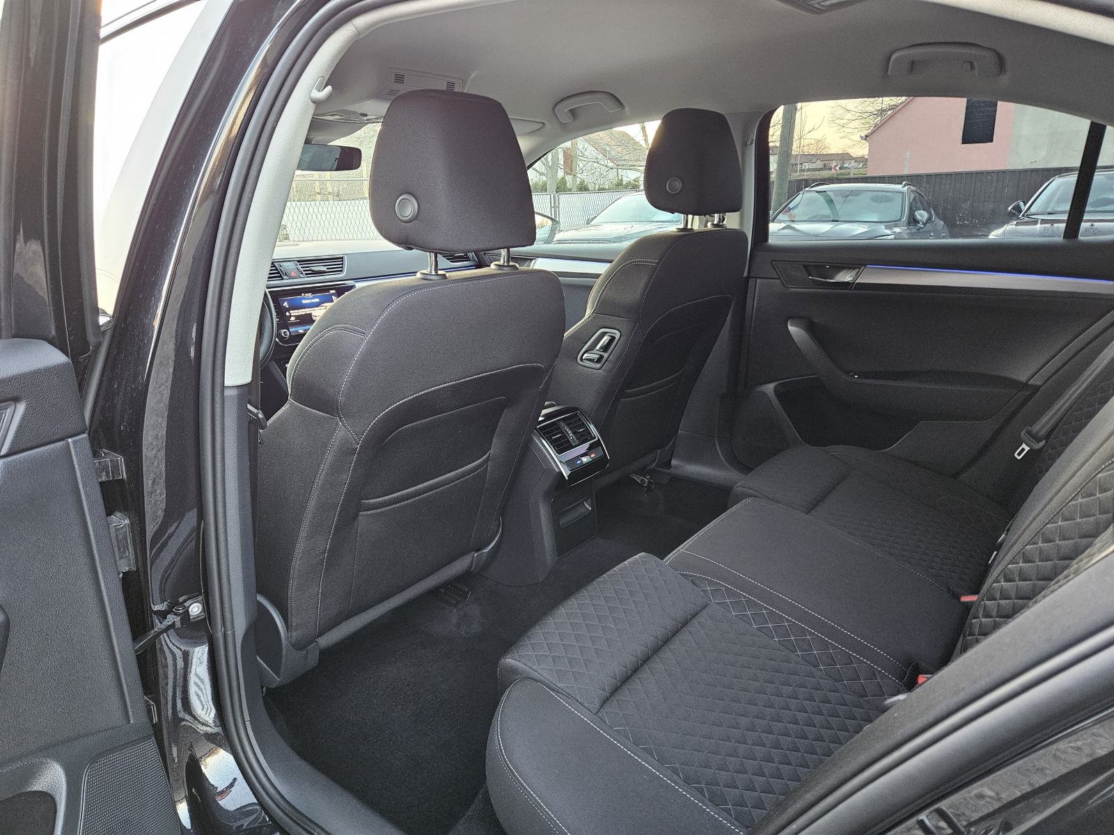 Škoda Superb 1.6TDI DSG SUBWOOFER,LEASING BEZ UČEŠĆA I BEZ JAMACA, fotografija 17