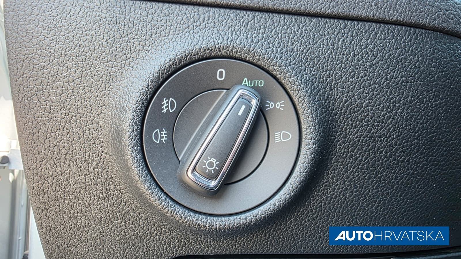 ŠKODA SUPERB 2.0 TDI 110KW DSG AMBITION - Jamstvo 15 mjeseci, 24.990,0, fotografija 11