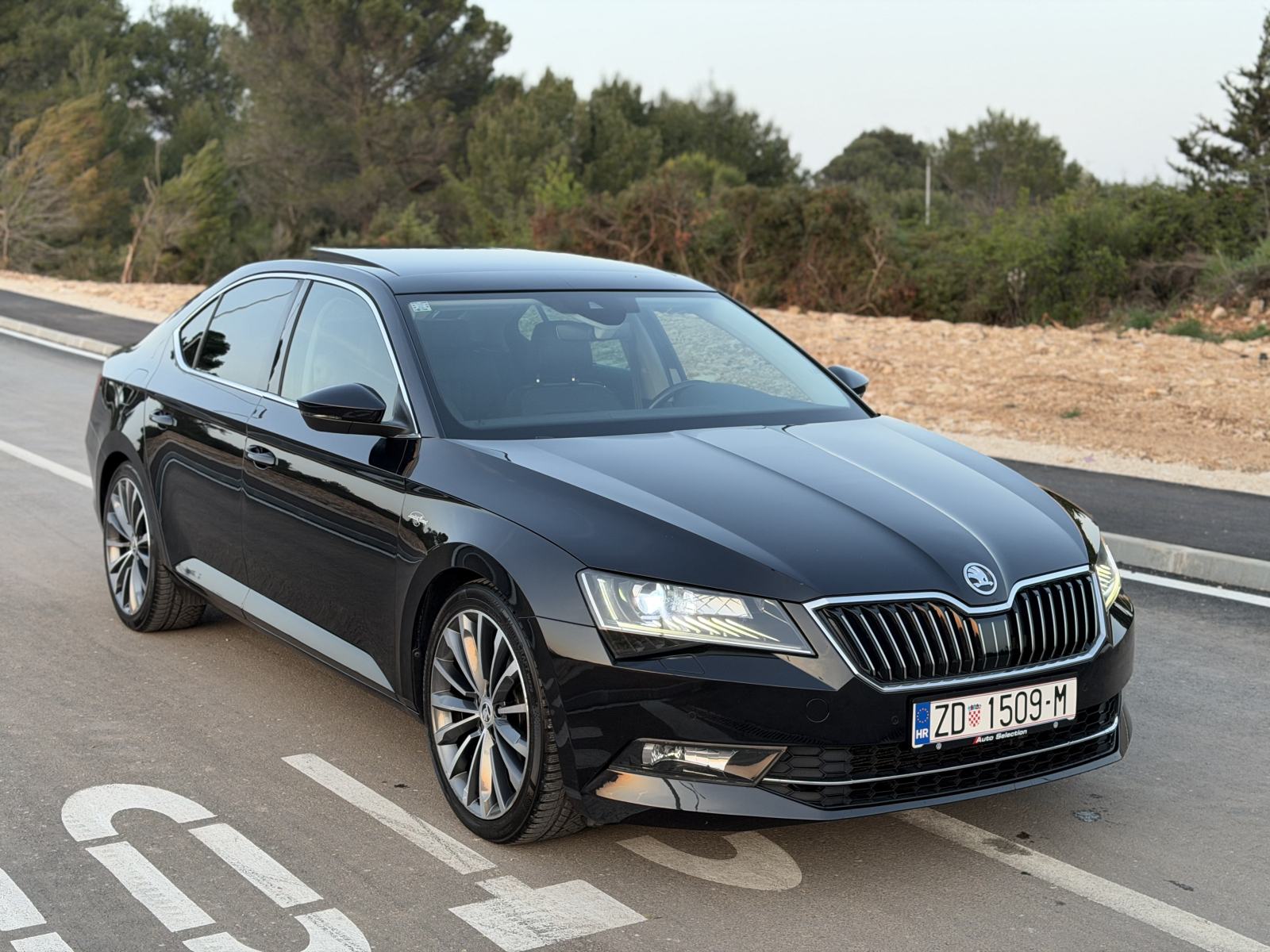 Škoda Superb 2,0 TDI 140kw L&K automatik, 2 seta guma, fotografija 3