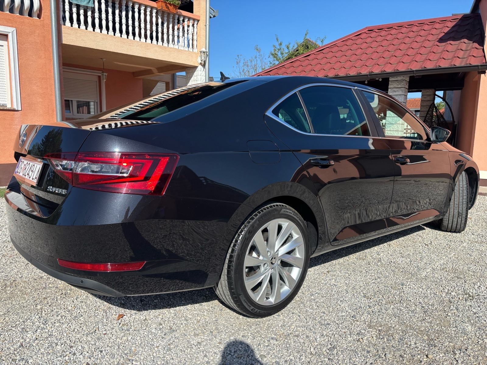 Škoda Superb 2,0 TDI-152 000 KM-Nije uvoz-Business oprema, fotografija 9