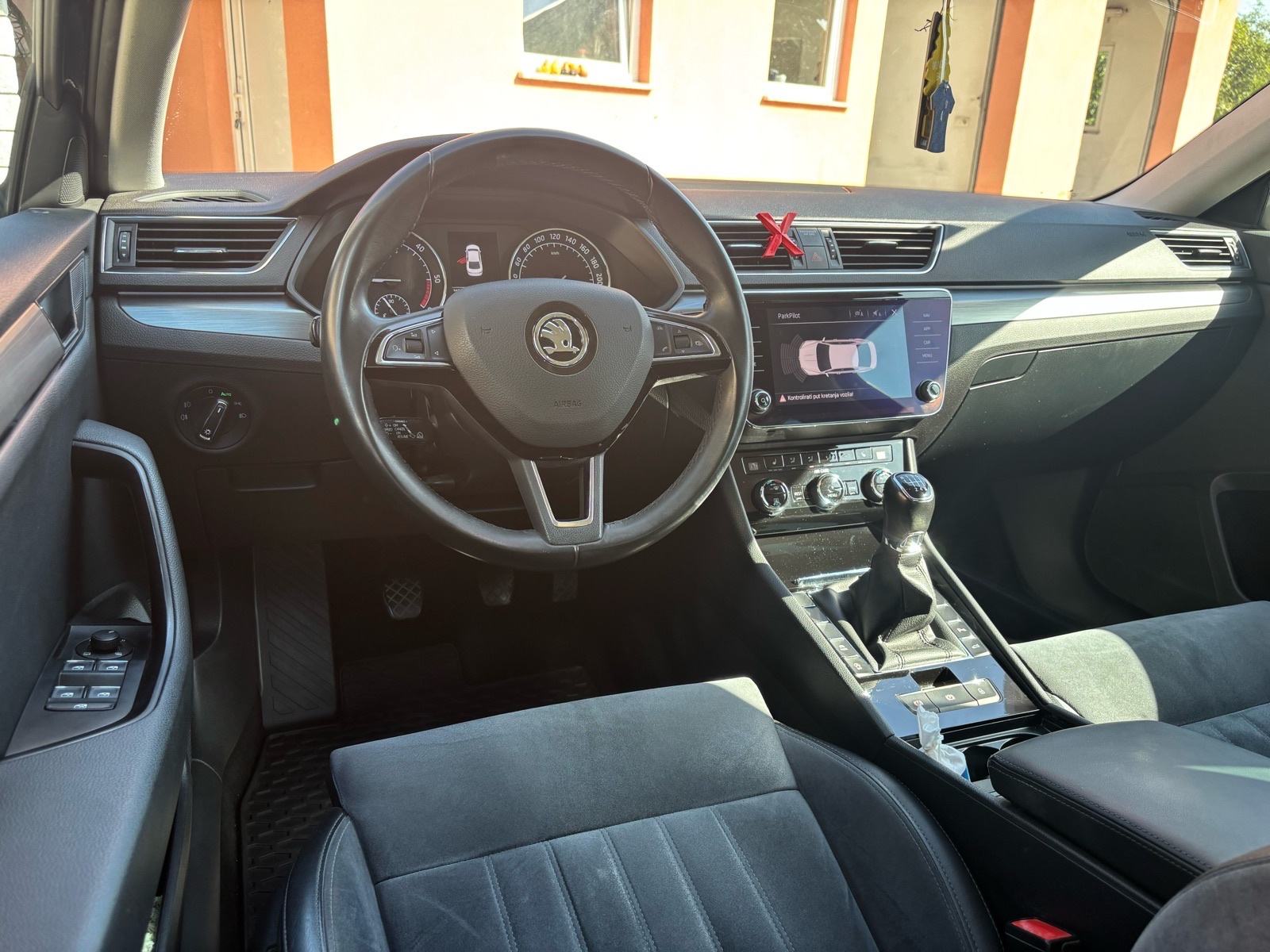 Škoda Superb 2,0 TDI-152 000 KM-Nije uvoz-Business oprema, fotografija 15