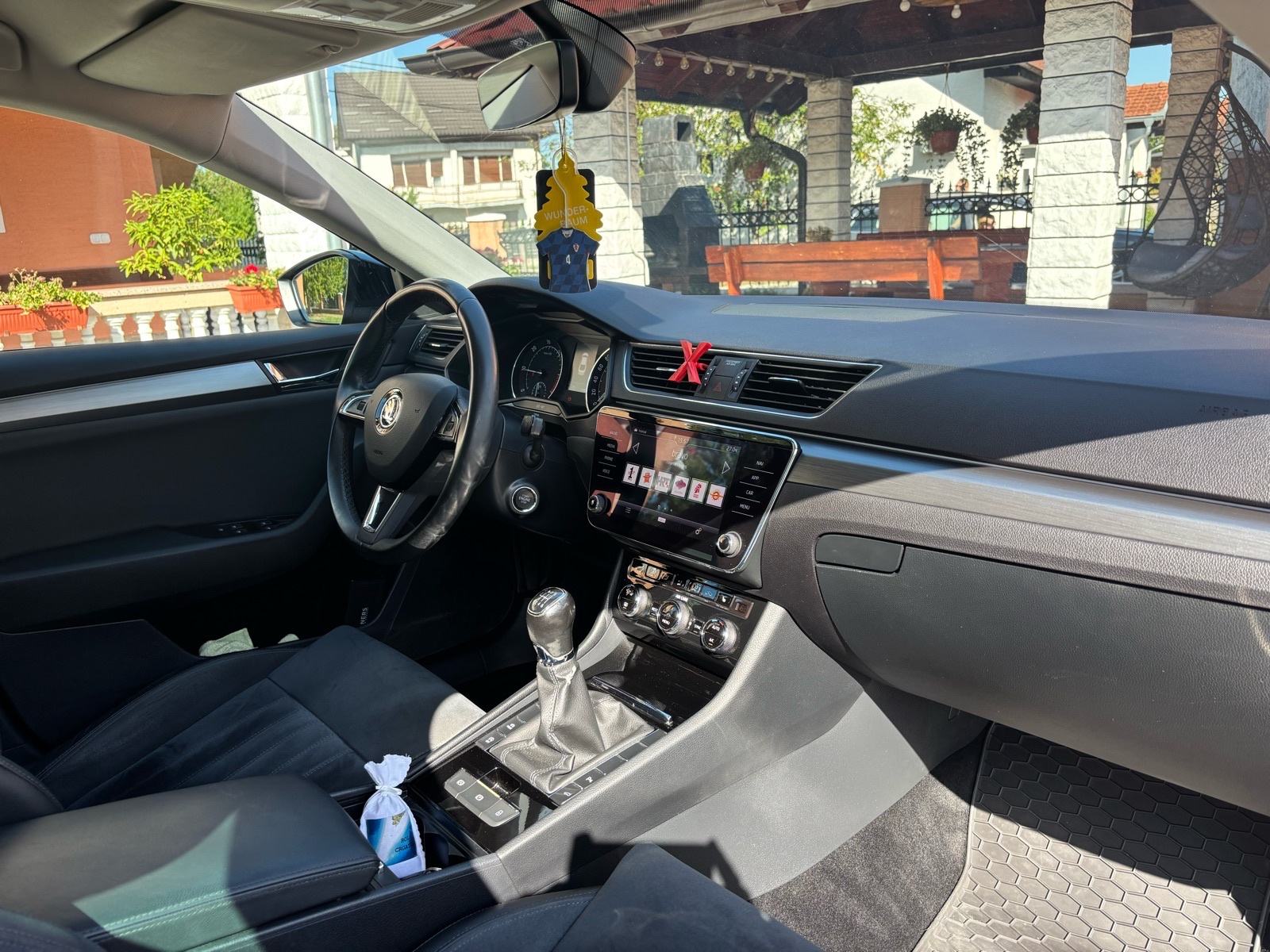 Škoda Superb 2,0 TDI-152 000 KM-Nije uvoz-Business oprema, fotografija 18