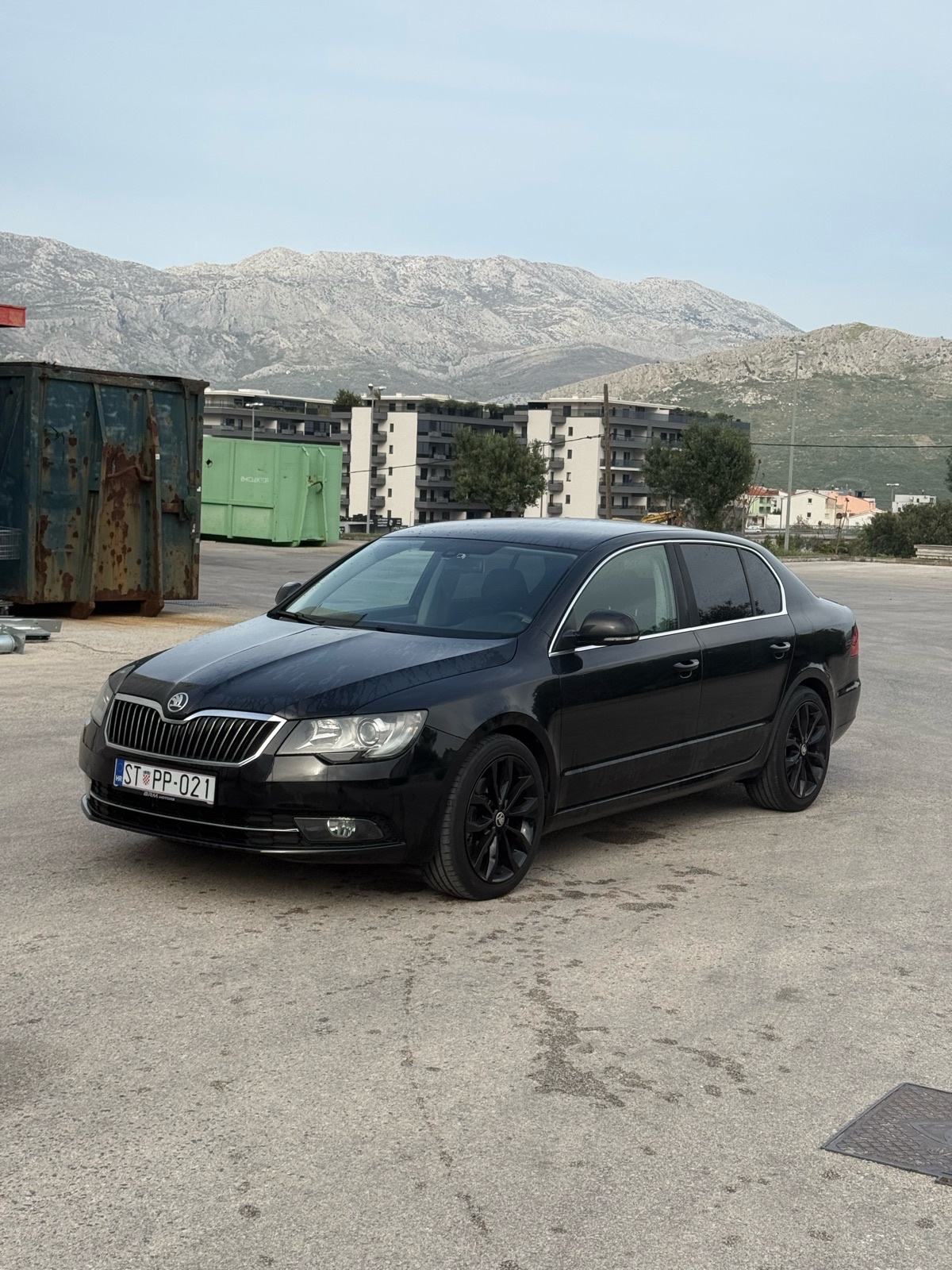 Škoda Superb 2,0 TDI 2014 god.; Full oprema; Top stanje; Nije uvoz, fotografija 4