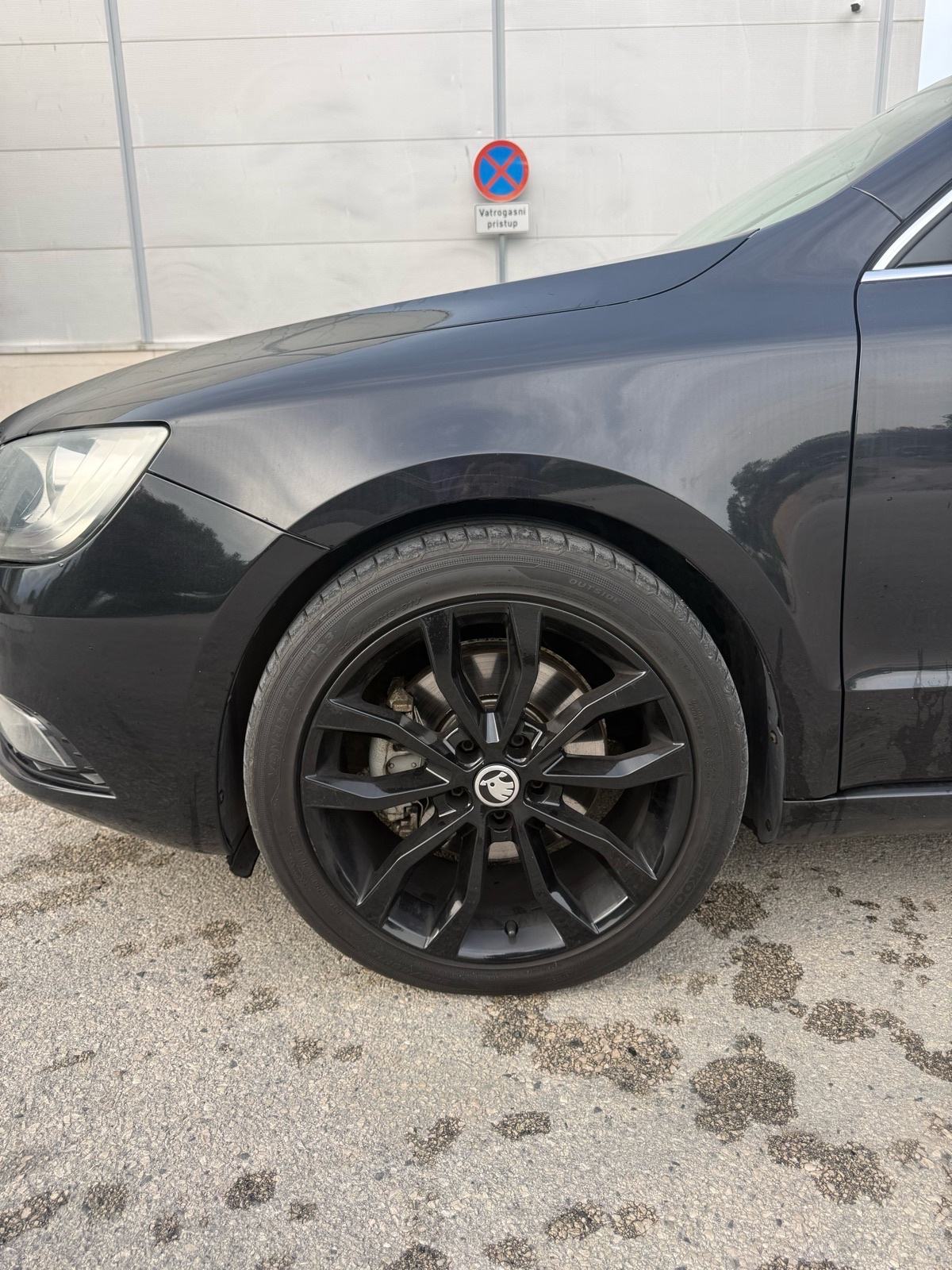 Škoda Superb 2,0 TDI 2014 god.; Full oprema; Top stanje; Nije uvoz, fotografija 11