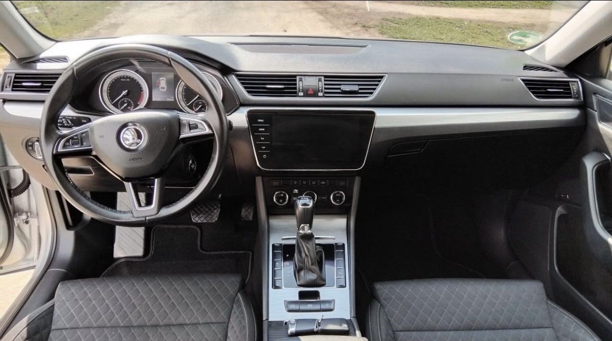 Škoda Superb 2,0 TDI 2020 DSG, fotografija 7