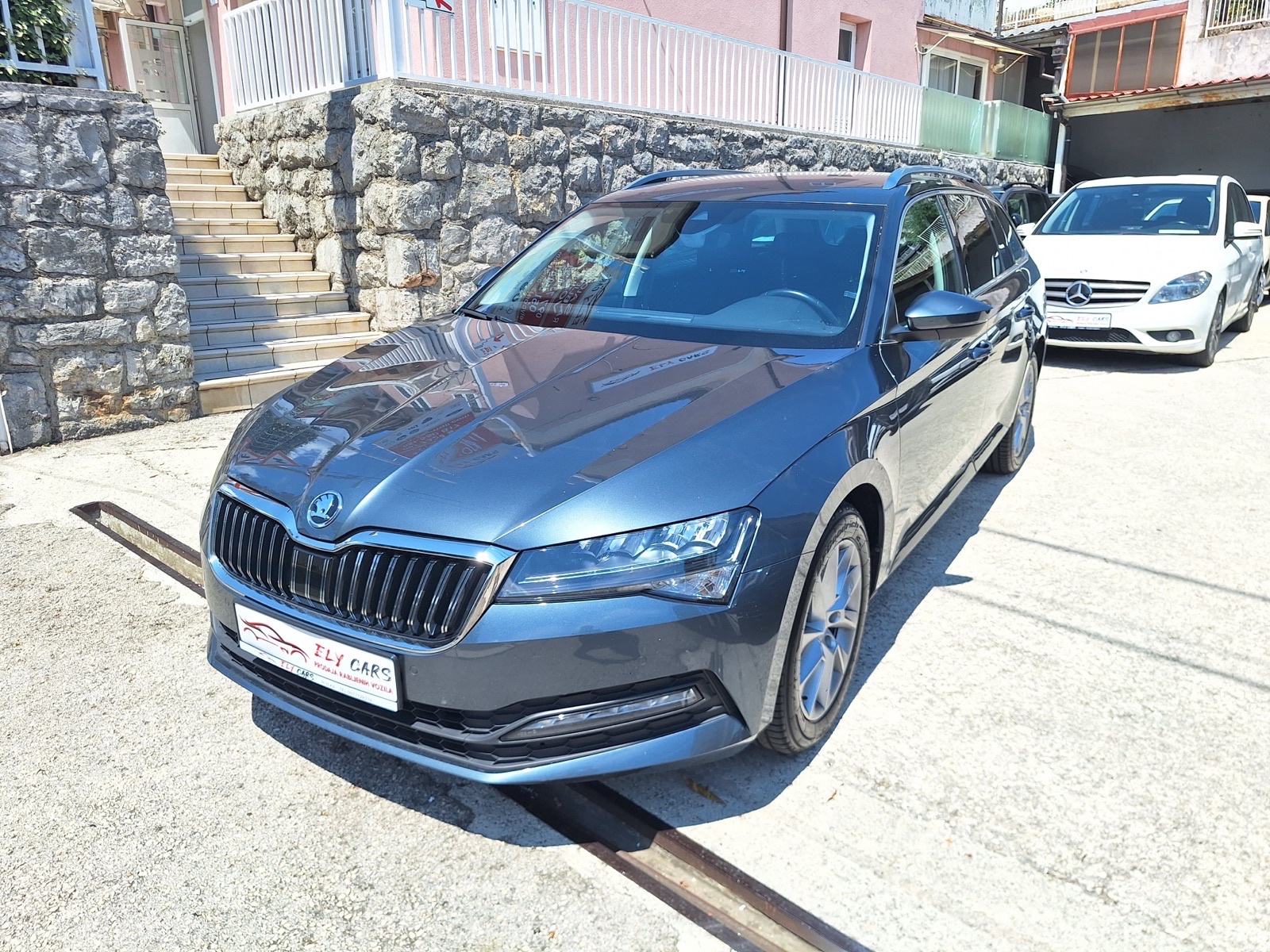 Škoda Superb 2,0 TDI automatik (DSG)VIRTUAL/P.KAMERA, fotografija 2