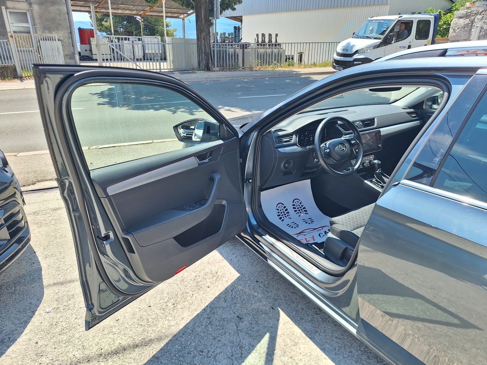 Škoda Superb 2,0 TDI automatik (DSG)VIRTUAL/P.KAMERA, fotografija 10