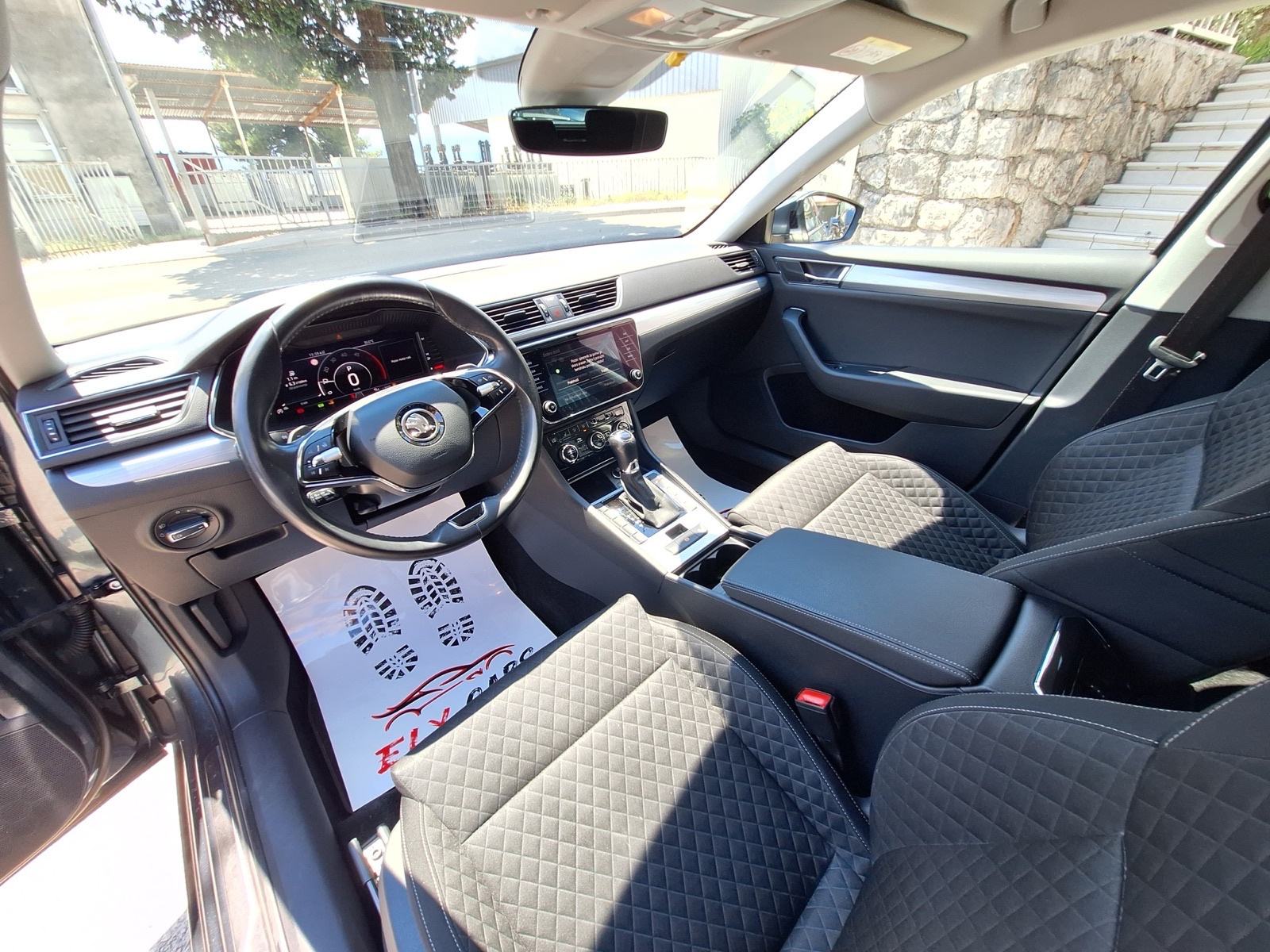 Škoda Superb 2,0 TDI automatik (DSG)VIRTUAL/P.KAMERA, fotografija 12