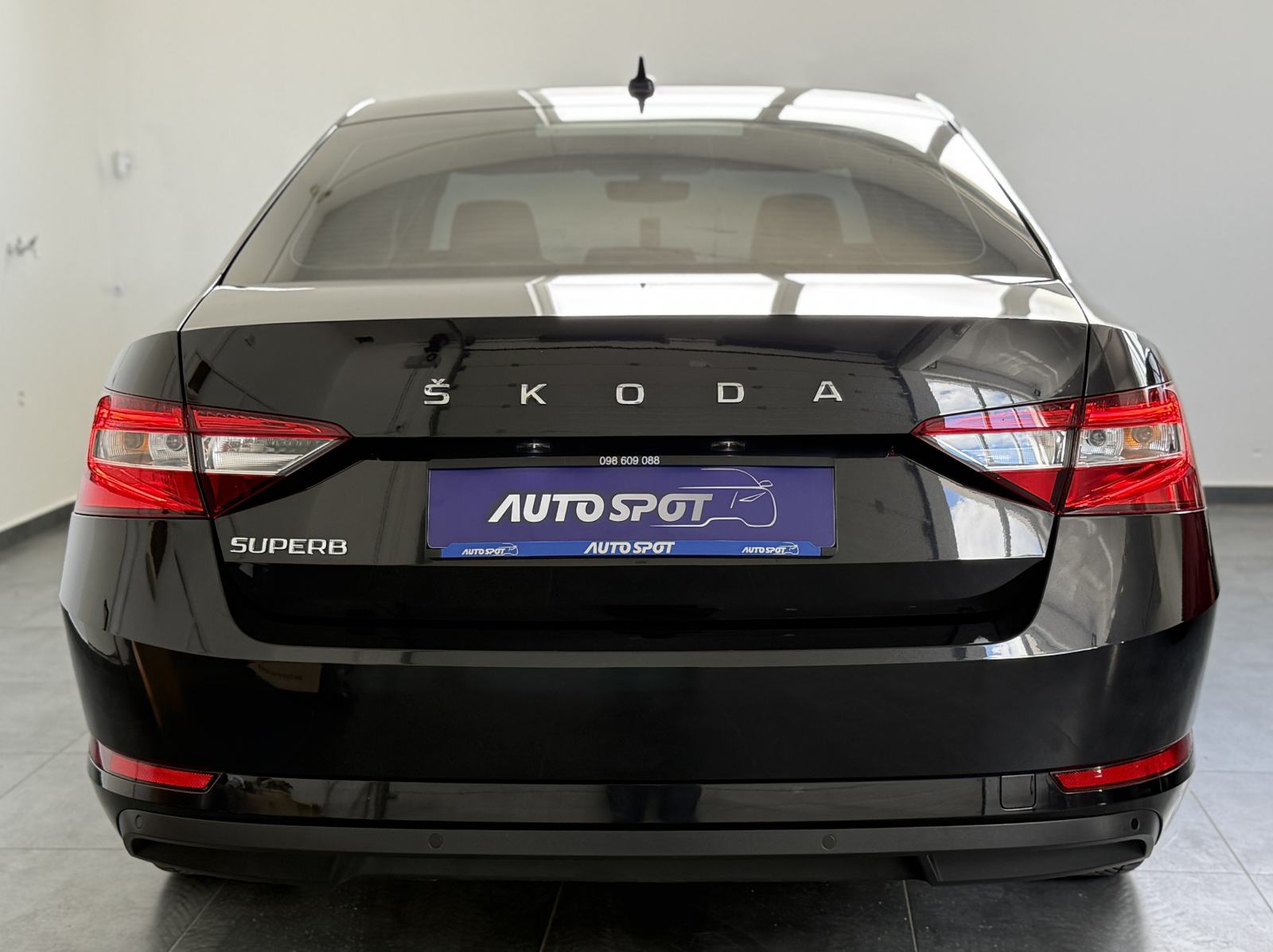 Škoda Superb 2,0 TDI DSG • HR AUTO • JAMSTVO 24MJ • LEASING BEZ UČEŠĆA, fotografija 7