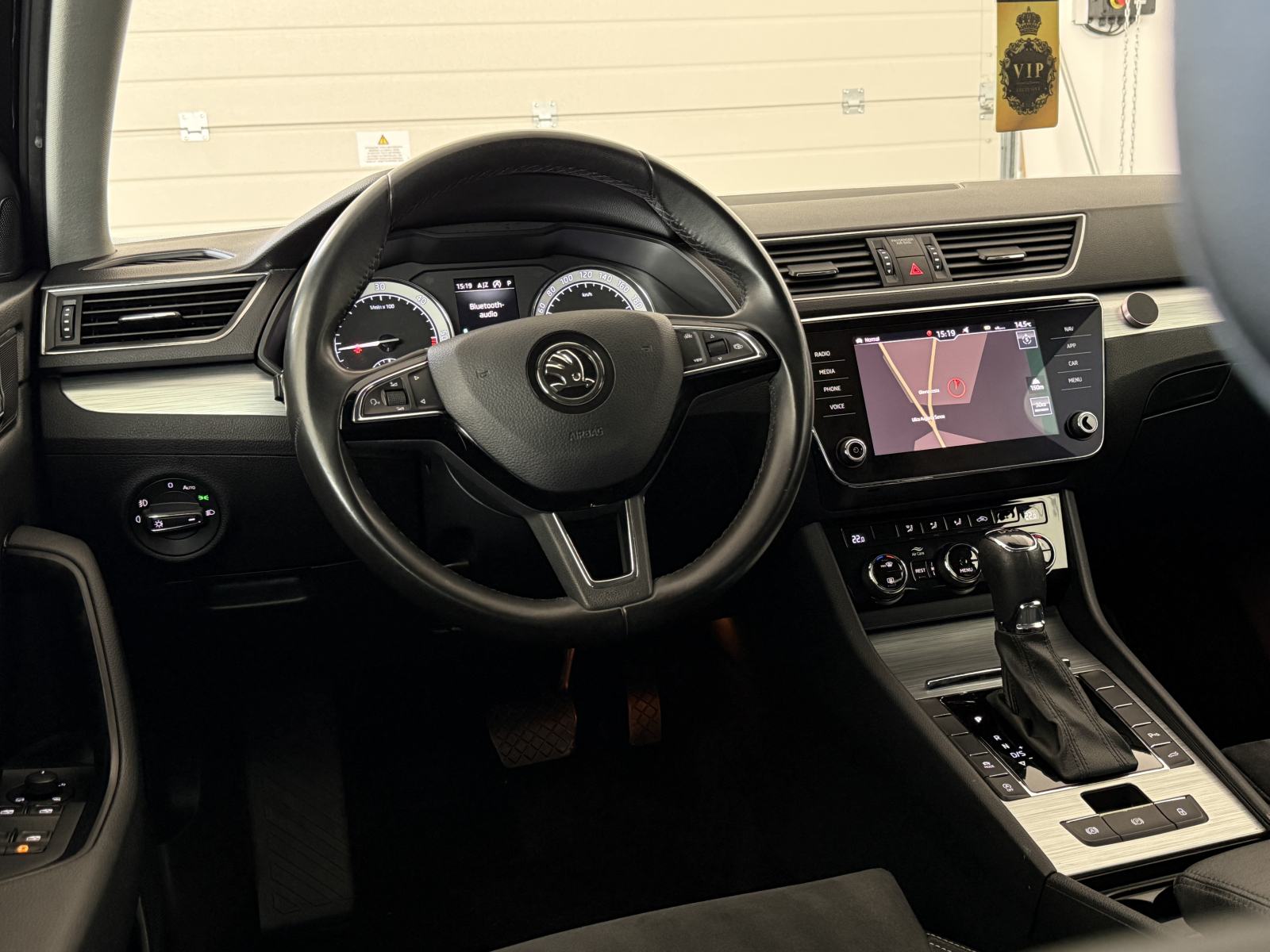 Škoda Superb 2,0 TDI DSG • HR AUTO • JAMSTVO 24MJ • LEASING BEZ UČEŠĆA, fotografija 9