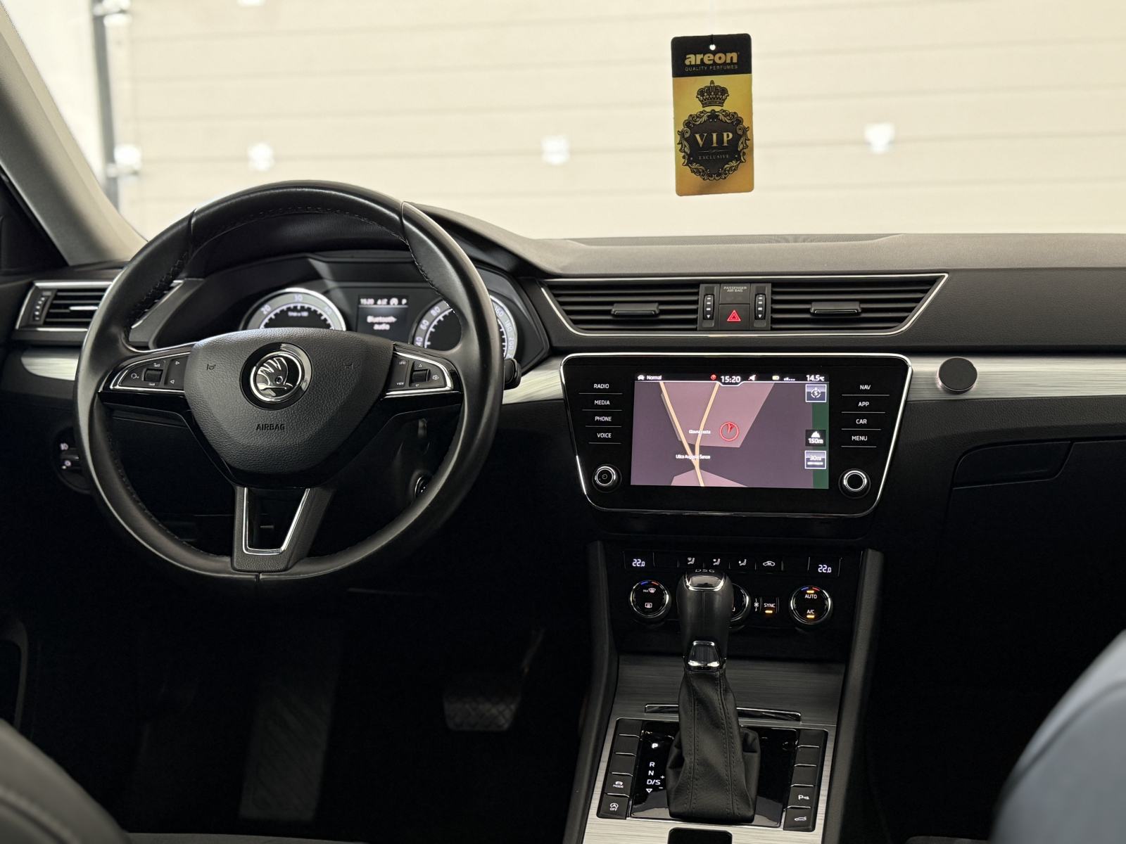 Škoda Superb 2,0 TDI DSG • HR AUTO • JAMSTVO 24MJ • LEASING BEZ UČEŠĆA, fotografija 11