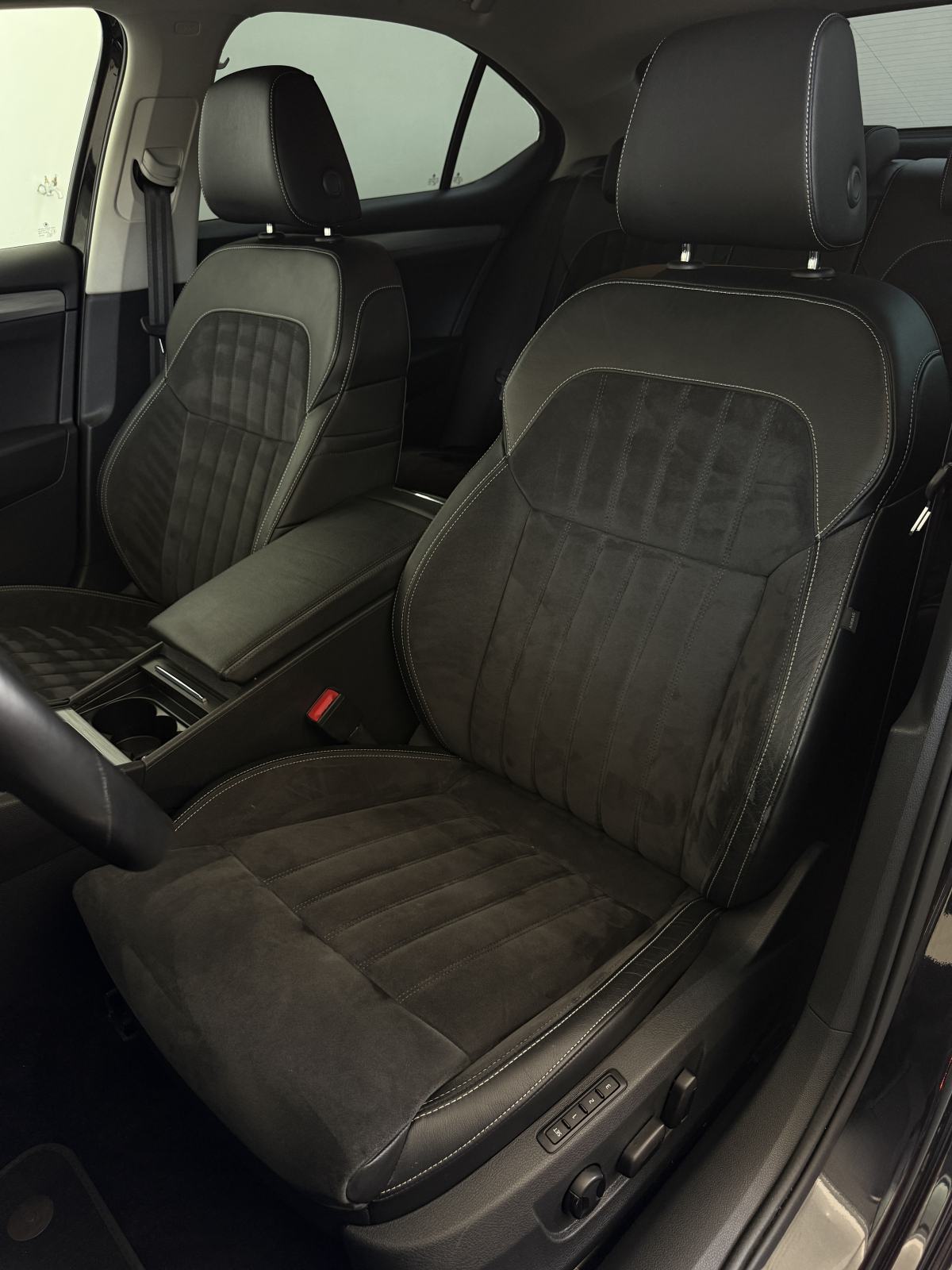 Škoda Superb 2,0 TDI DSG • HR AUTO • JAMSTVO 24MJ • LEASING BEZ UČEŠĆA, fotografija 15