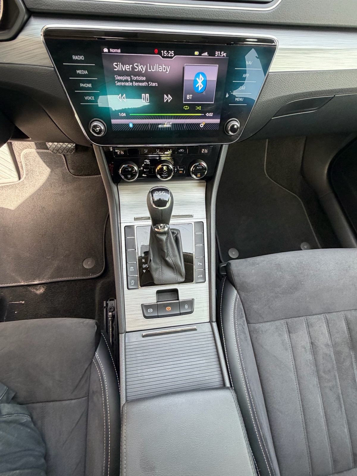 Škoda Superb 2,0 TDI DSG BUSINESS, fotografija 14