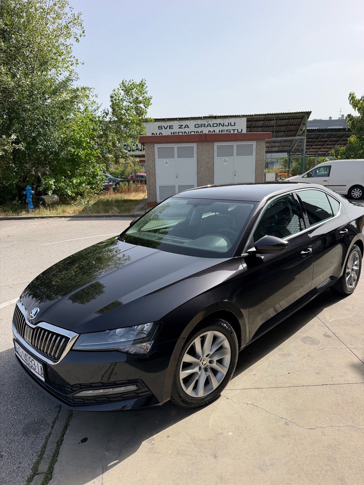 Škoda Superb 2,0 TDI DSG BUSINESS, fotografija 6