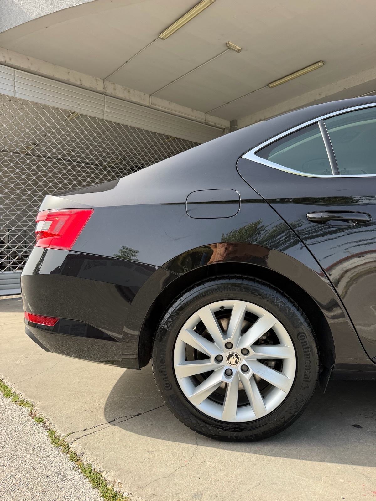 Škoda Superb 2,0 TDI DSG BUSINESS, fotografija 7