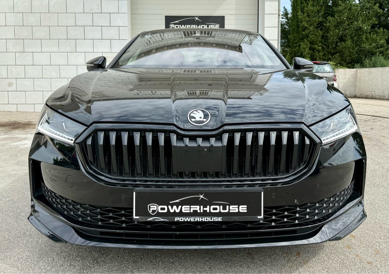 Škoda Superb 2,0 TDI automatik Sportline, fotografija 3