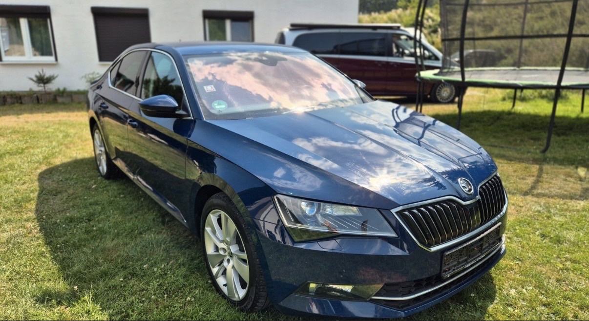 Škoda Superb 2.0 TDI #Bi-XENON #NAVI #PDC, fotografija 2