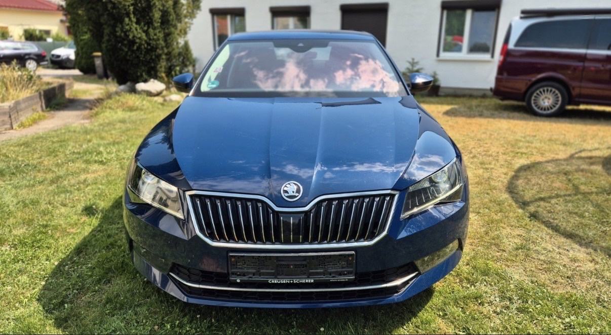 Škoda Superb 2.0 TDI #Bi-XENON #NAVI #PDC, fotografija 3