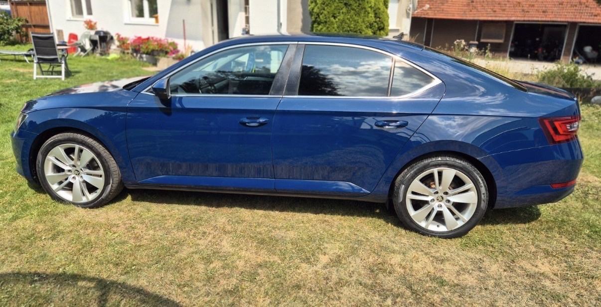 Škoda Superb 2.0 TDI #Bi-XENON #NAVI #PDC, fotografija 4