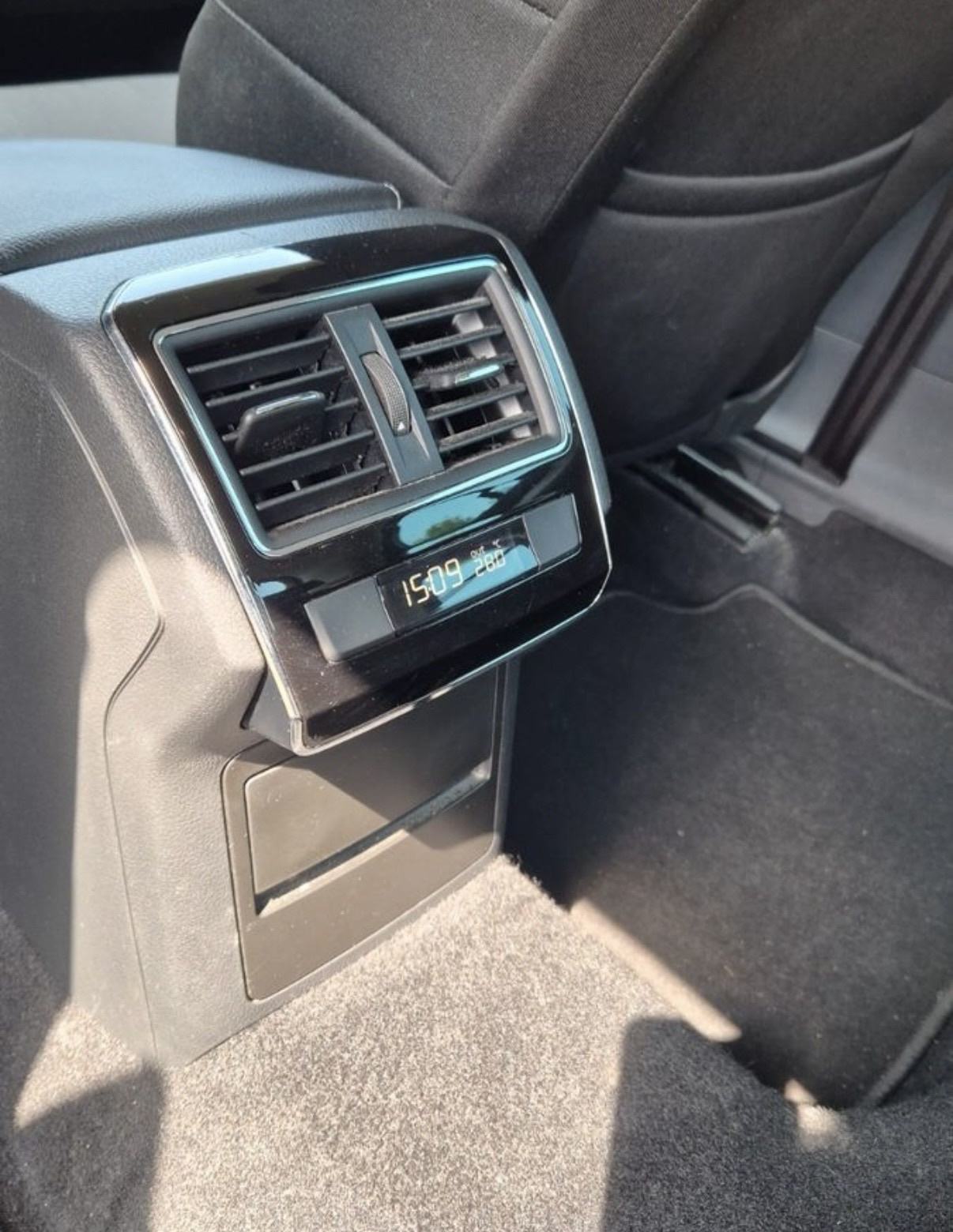 Škoda Superb 2.0 TDI #Bi-XENON #NAVI #PDC, fotografija 14