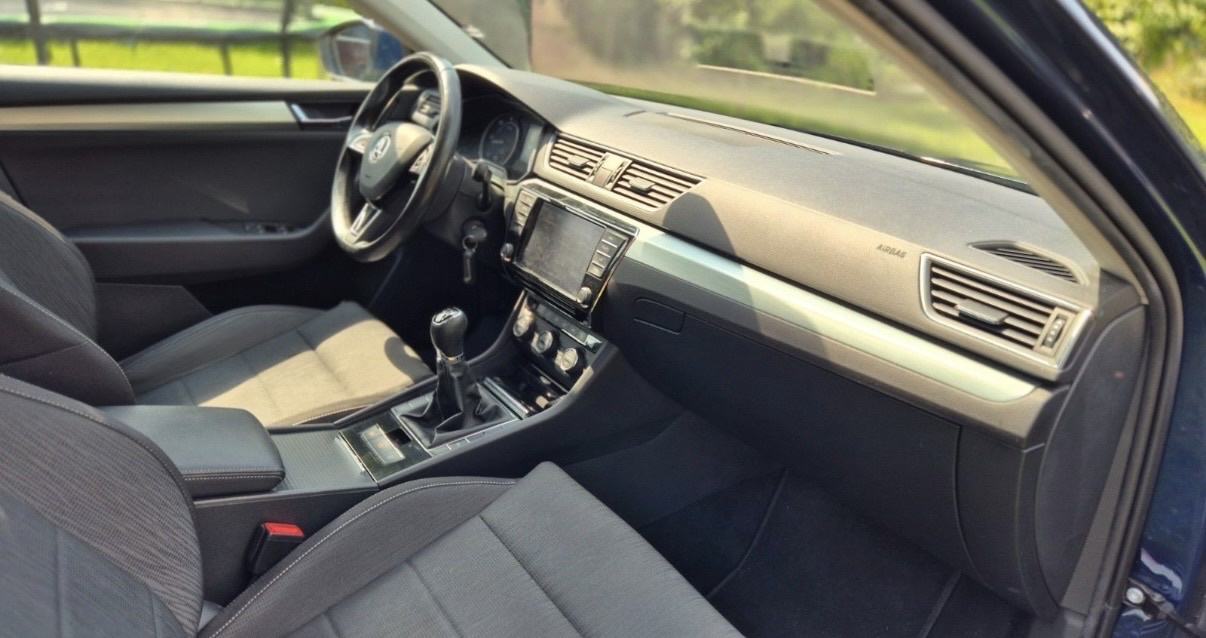 Škoda Superb 2.0 TDI #Bi-XENON #NAVI #PDC, fotografija 10