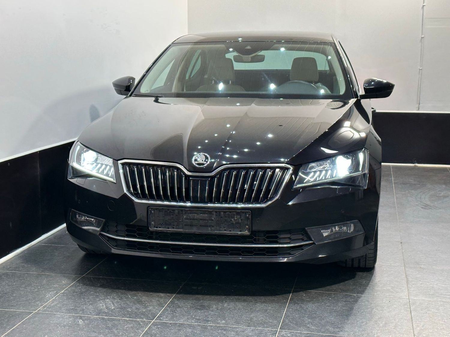 Škoda Superb 2,0 TDI DSG 190KS L&K NAVI KAMERA MEM.SIC. KOŽA 1.VL., fotografija 3