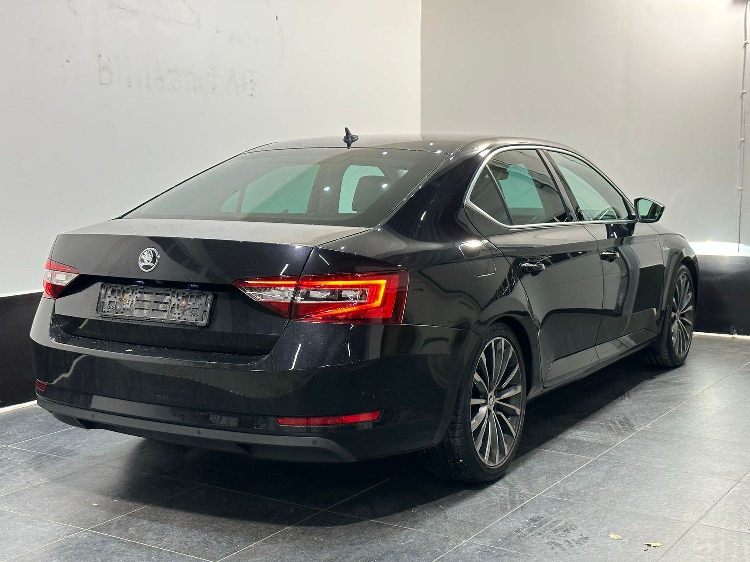Škoda Superb 2,0 TDI DSG 190KS L&K NAVI KAMERA MEM.SIC. KOŽA 1.VL., fotografija 5