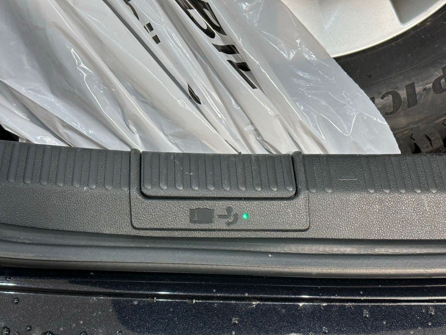 Škoda Superb 2,0 TDI DSG 190KS L&K NAVI KAMERA MEM.SIC. KOŽA 1.VL., fotografija 20