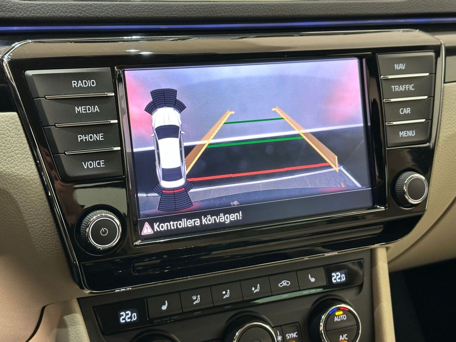 Škoda Superb 2,0 TDI DSG 190KS L&K NAVI KAMERA MEM.SIC. KOŽA 1.VL., fotografija 10