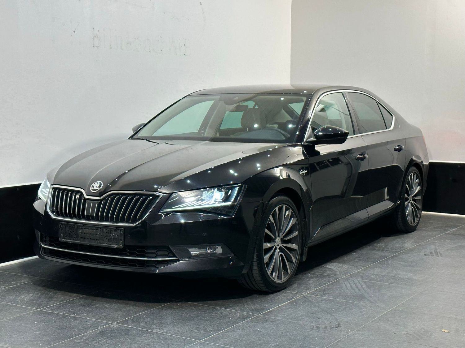 Škoda Superb 2,0 TDI DSG 190KS L&K NAVI KAMERA MEM.SIC. KOŽA 1.VL., fotografija 2