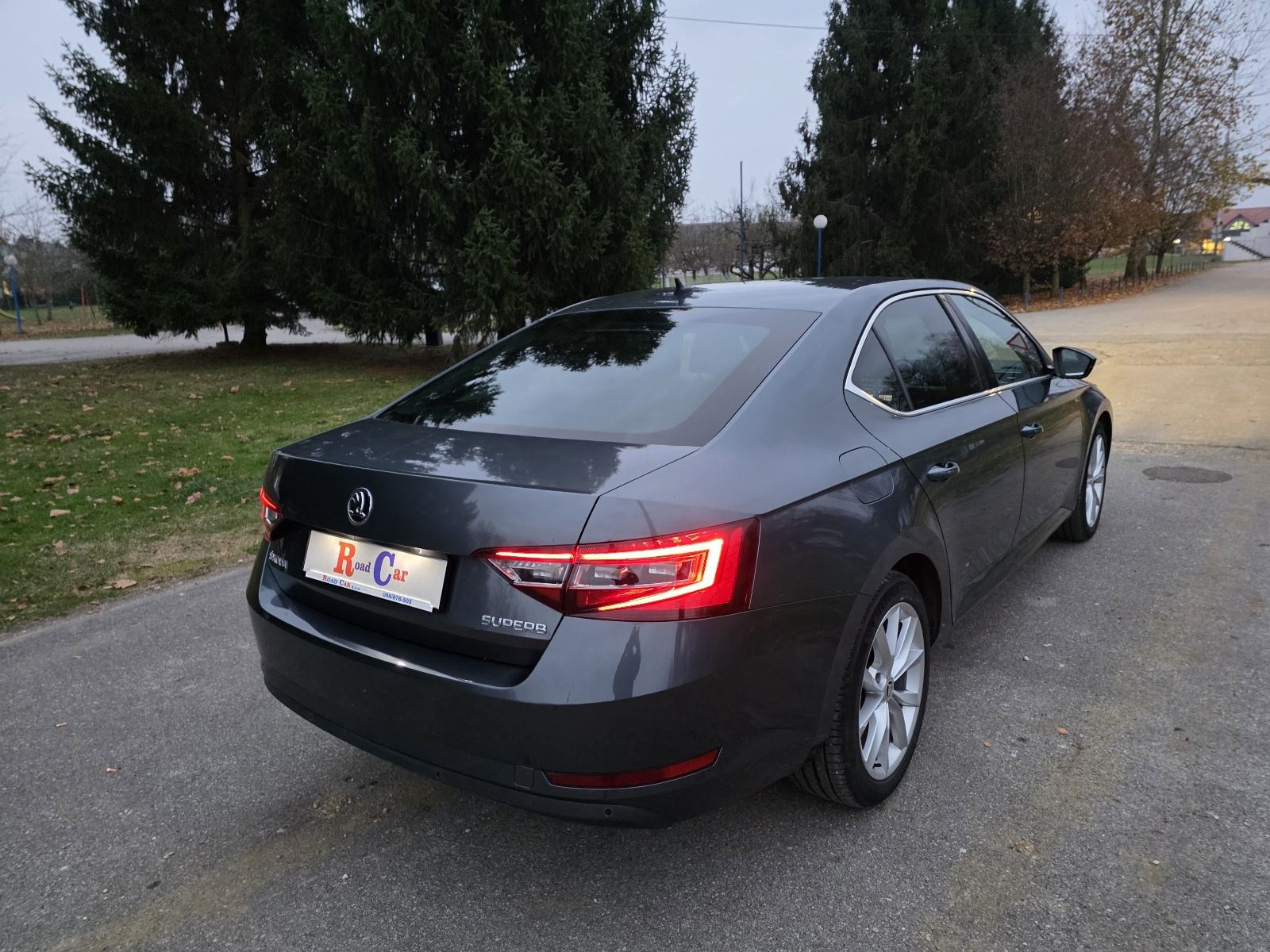 Škoda Superb 2,0 TDI DSG 190ks,led,navi,2xpdc, fotografija 5