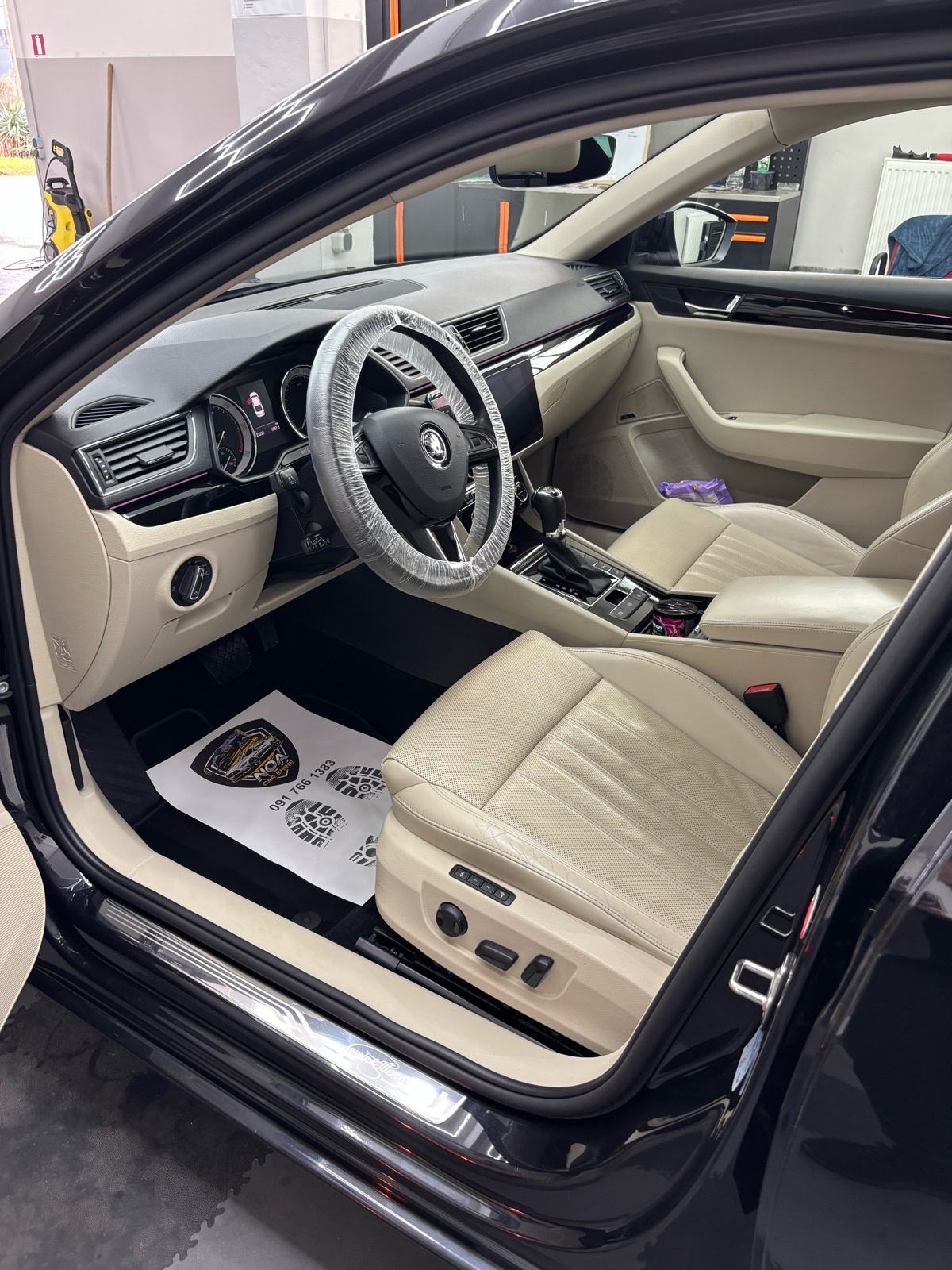 Škoda Superb 2,0 TDI DSG 4x4 L&K, fotografija 8