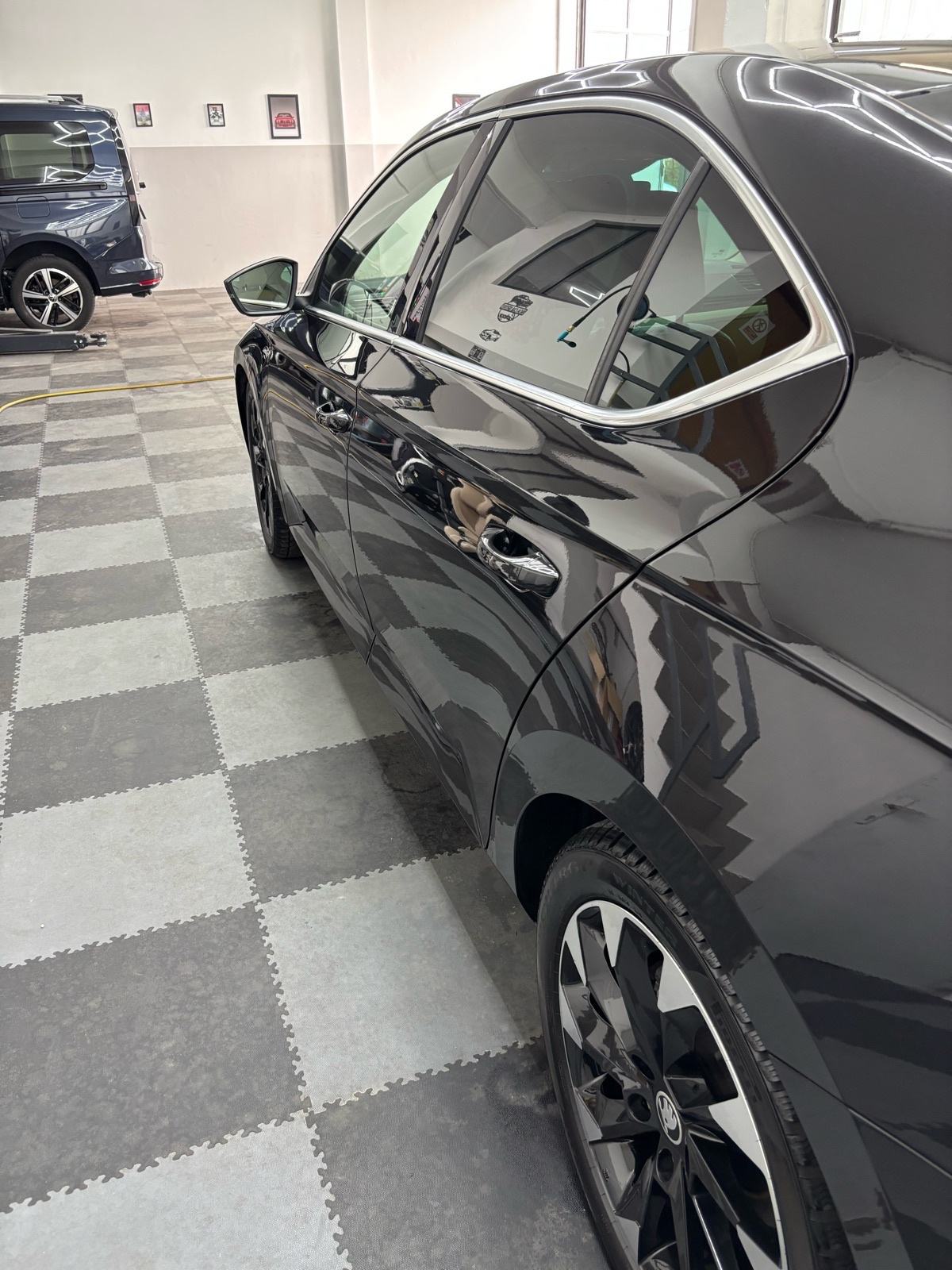 Škoda Superb 2,0 TDI DSG 4x4 L&K, fotografija 5