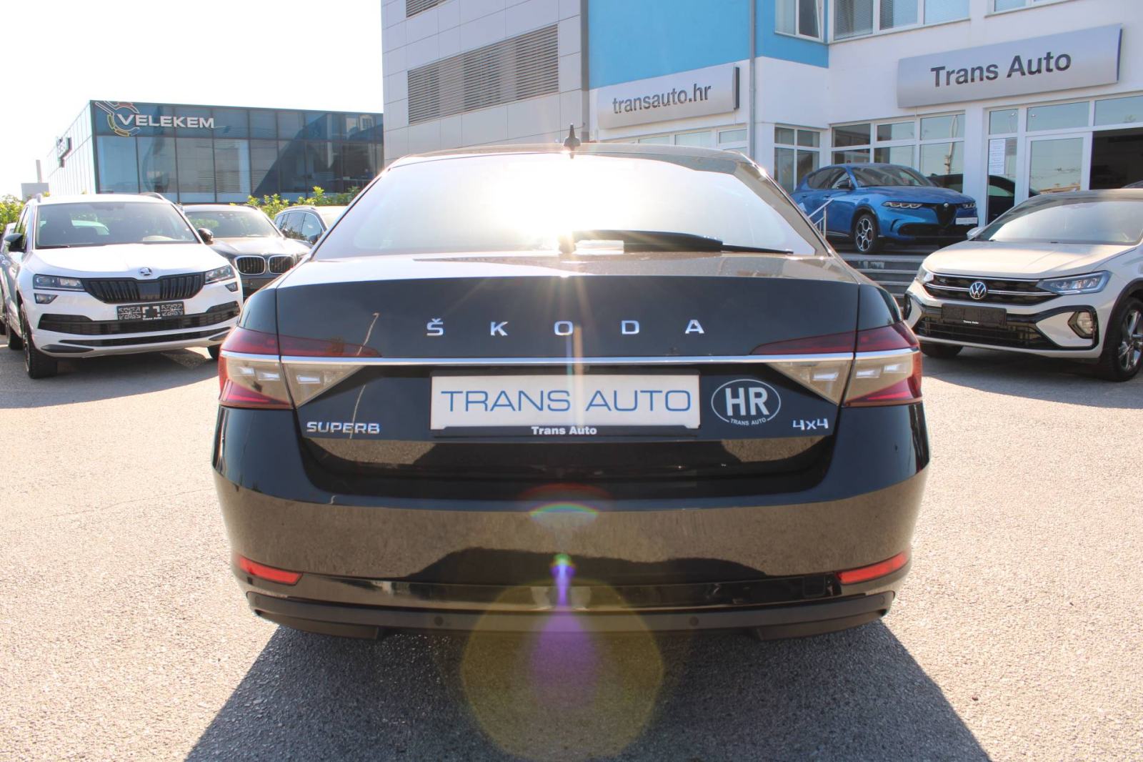 Škoda Superb 2.0 TDi DSG 4x4 Premium 200ks *NAVIGACIJA, LED, KAMERA*-n, fotografija 6