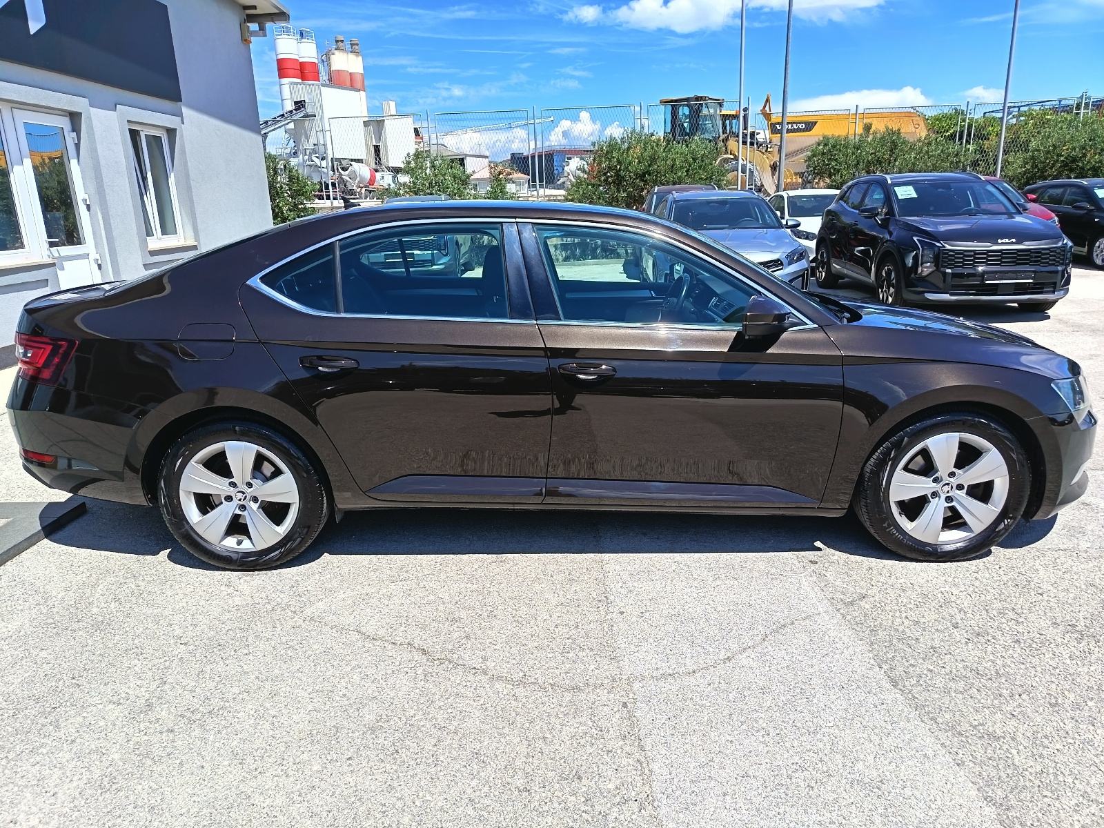 Škoda Superb 2,0 TDI DSG AMBITION,očuvan, jamstvo!, fotografija 9