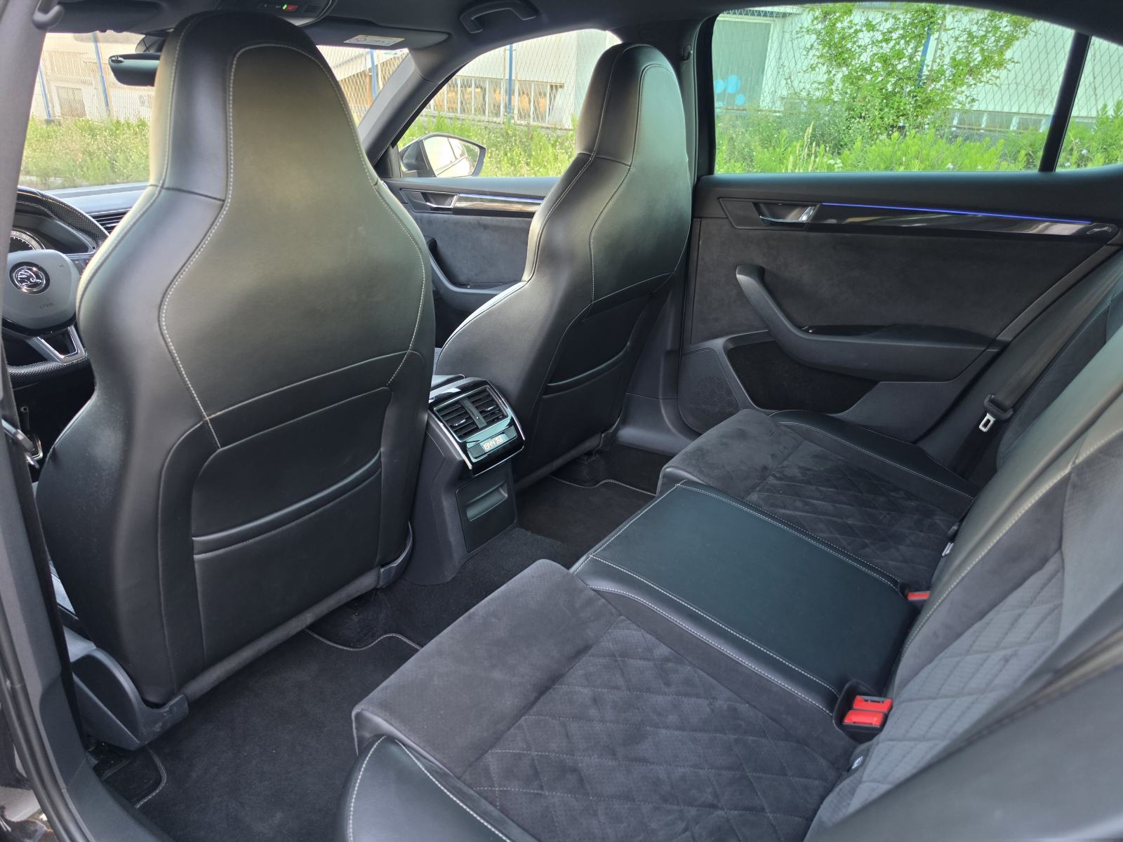Škoda Superb 2.0 TDI DSG Sportline, 150ks, alu 18, nije uvoz 143000km, fotografija 15