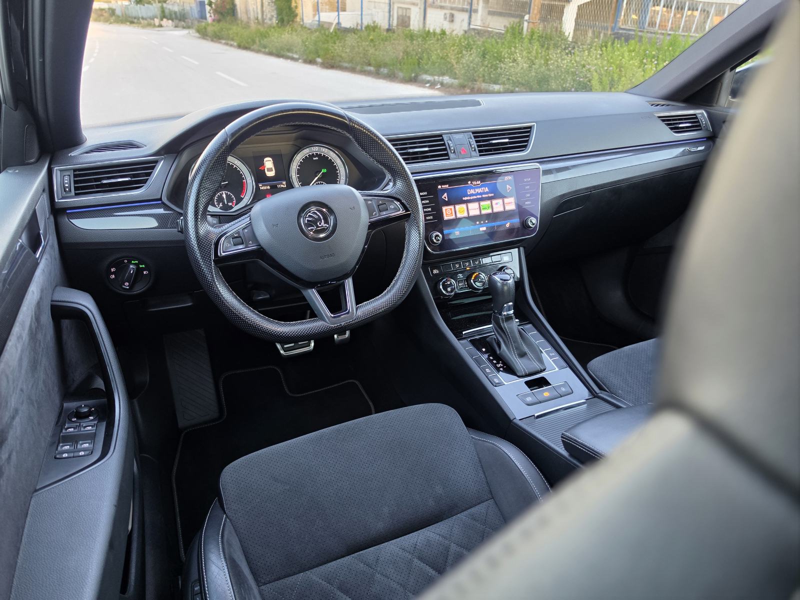 Škoda Superb 2.0 TDI DSG Sportline, 150ks, alu 18, nije uvoz 143000km, fotografija 11